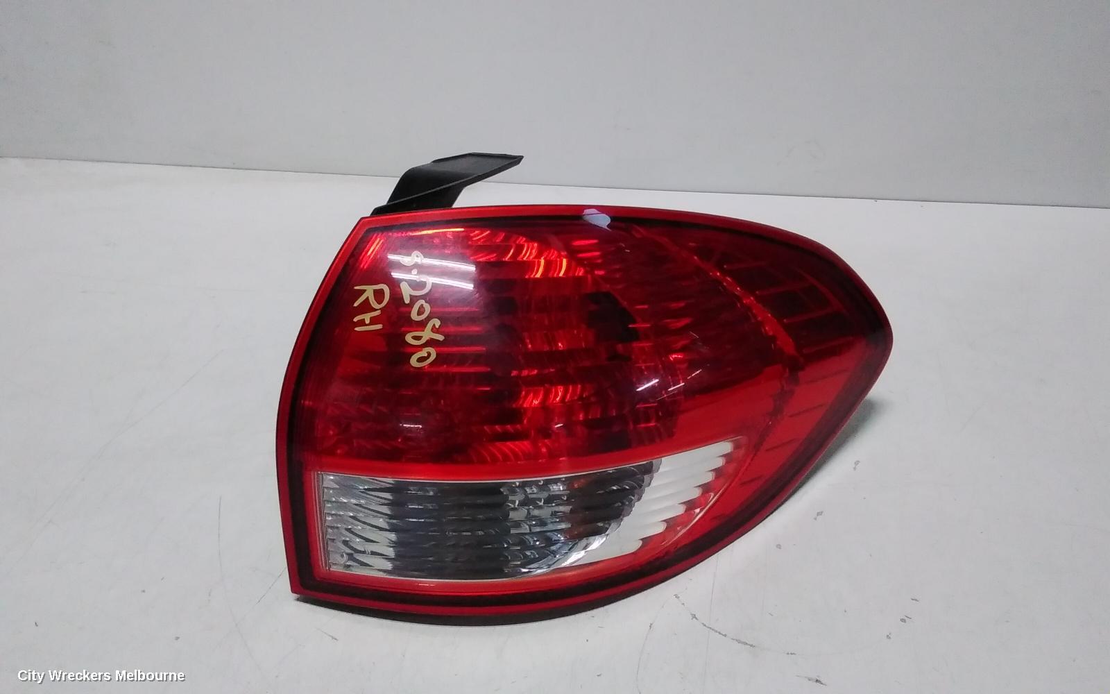 SUBARU TRIBECA RIGHT TAILLIGHT, B9, IN BODY, 12/2007 - 01/2014