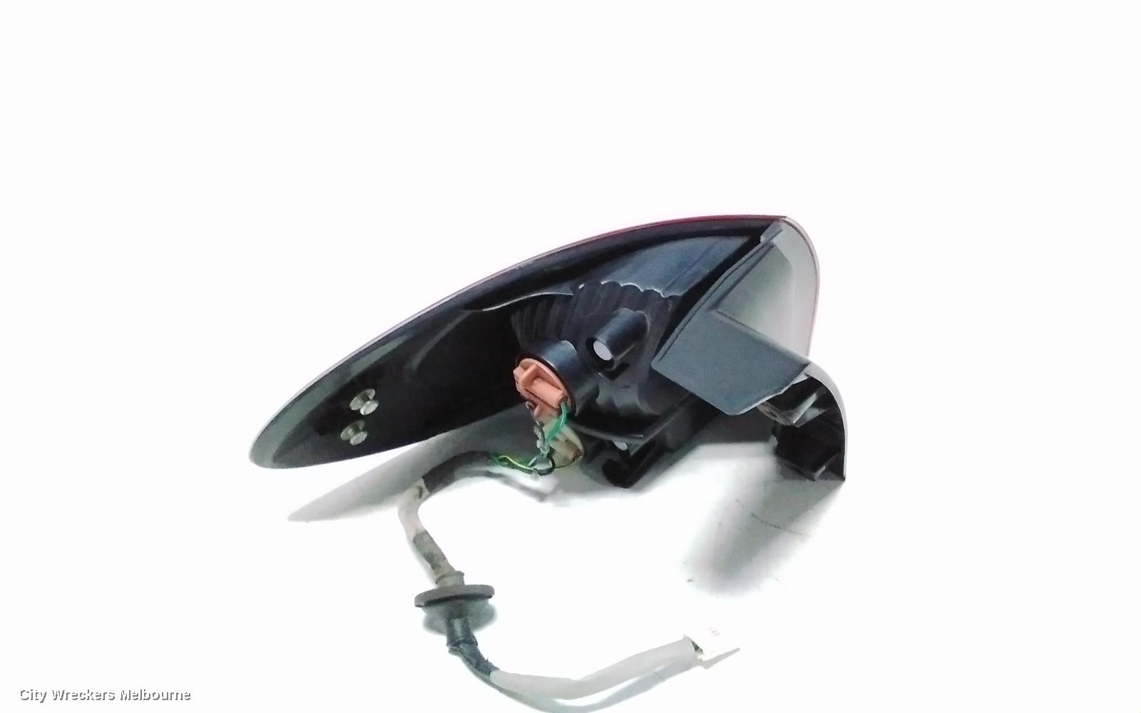 SUBARU TRIBECA RIGHT TAILLIGHT, B9, IN BODY, 12/2007 - 01/2014