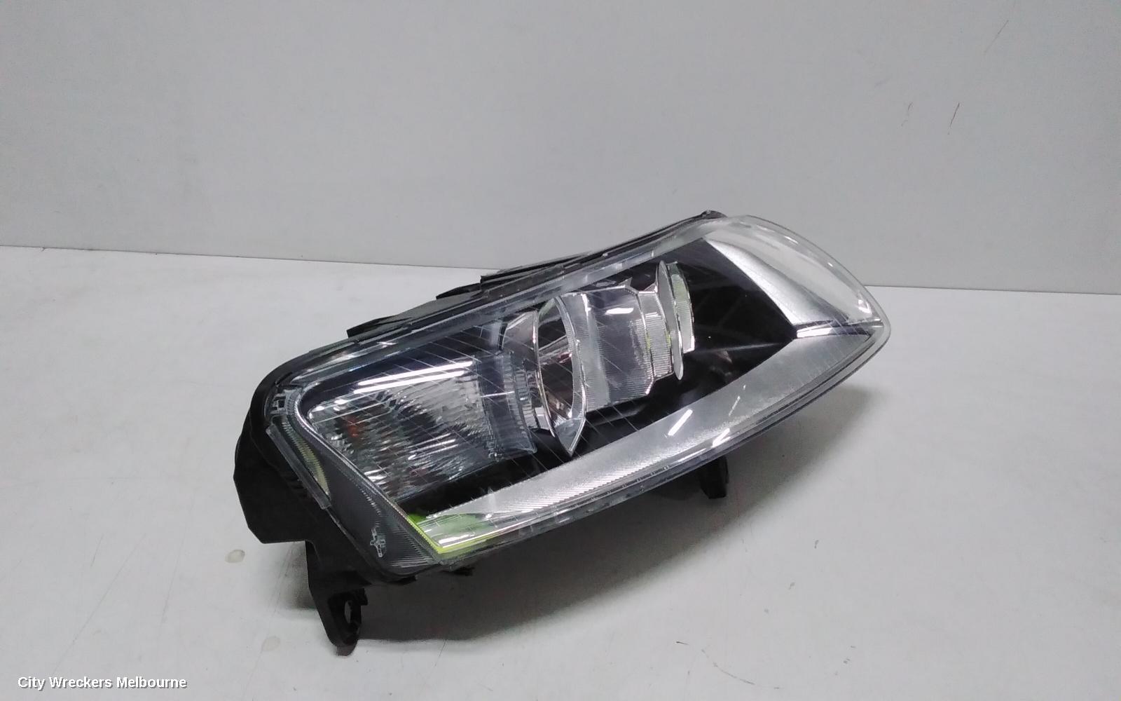 AUDI A6 RIGHT HEADLAMP, C6/4F, A6, ADAPTIVE TYPE, 10/2008 - 06/2011