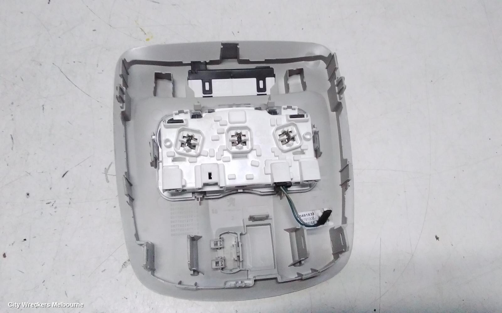 PEUGEOT EXPERT COURTESY LIGHT, K0, 04/2018 ONWARDS