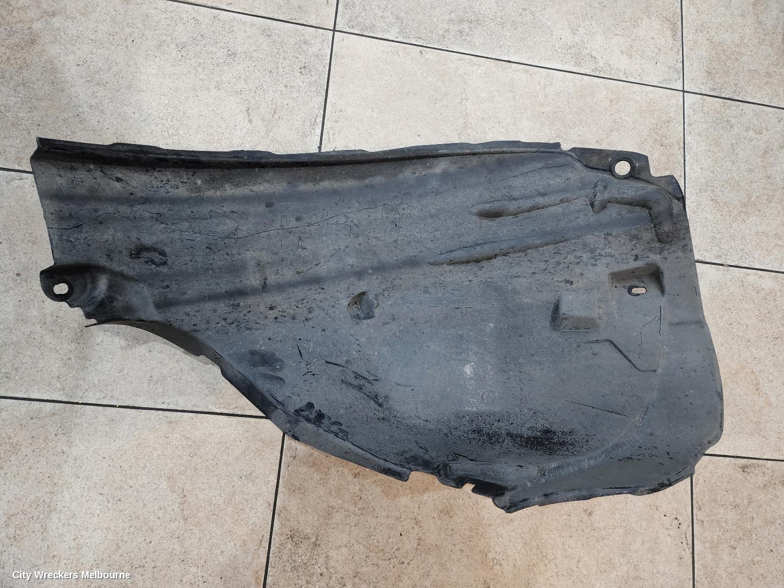 LAND ROVER DISCOVERY SPORT LEFT GUARD LINER, L550, FRONT ASSY, 01/2015 - 06/2019