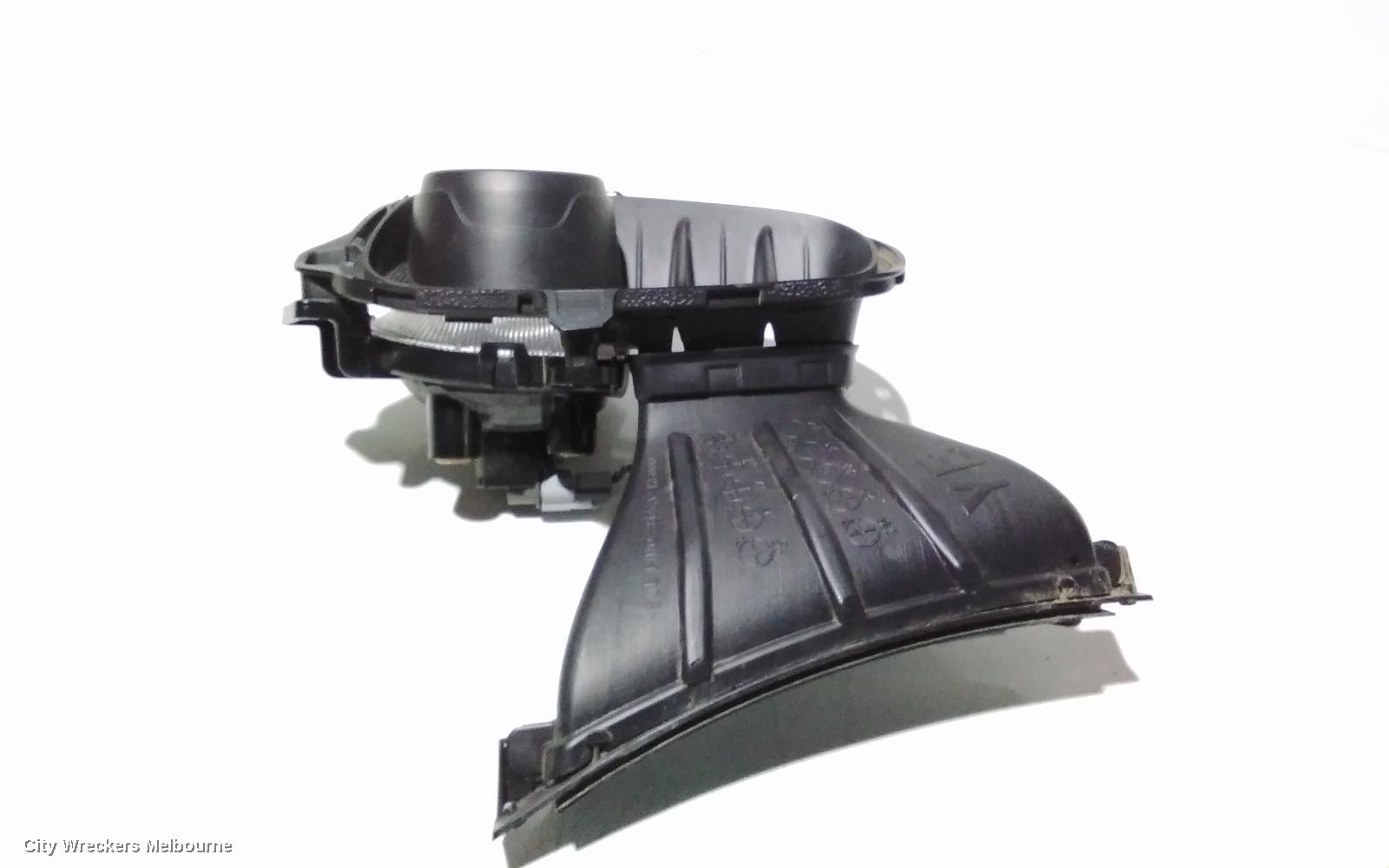 KIA RIO RIGHT INDICATOR/FOG/SIDE, BUMPER FOGLAMP, YB, PROJECTOR TYPE, 12/2016 ONWARDS
