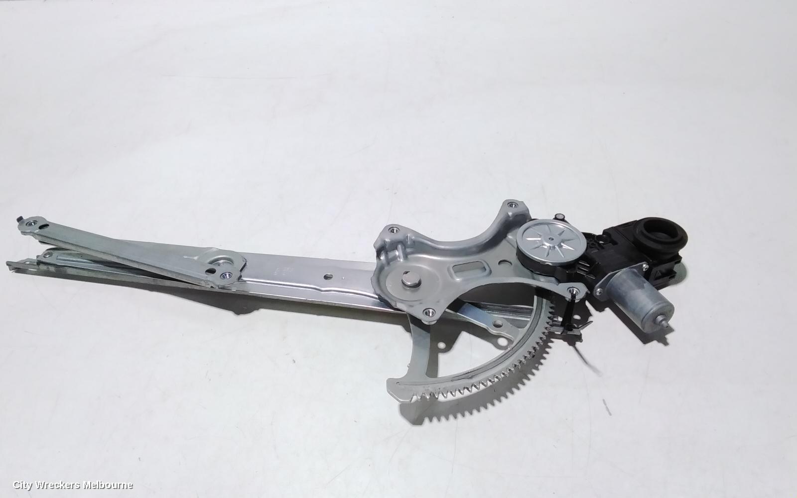 TOYOTA HIACE RIGHT FRONT WINDOW REG/MOTOR, DOOR REG ASSY (REG AND MOTOR), 300 SERIES, 04/2019 ONWARDS