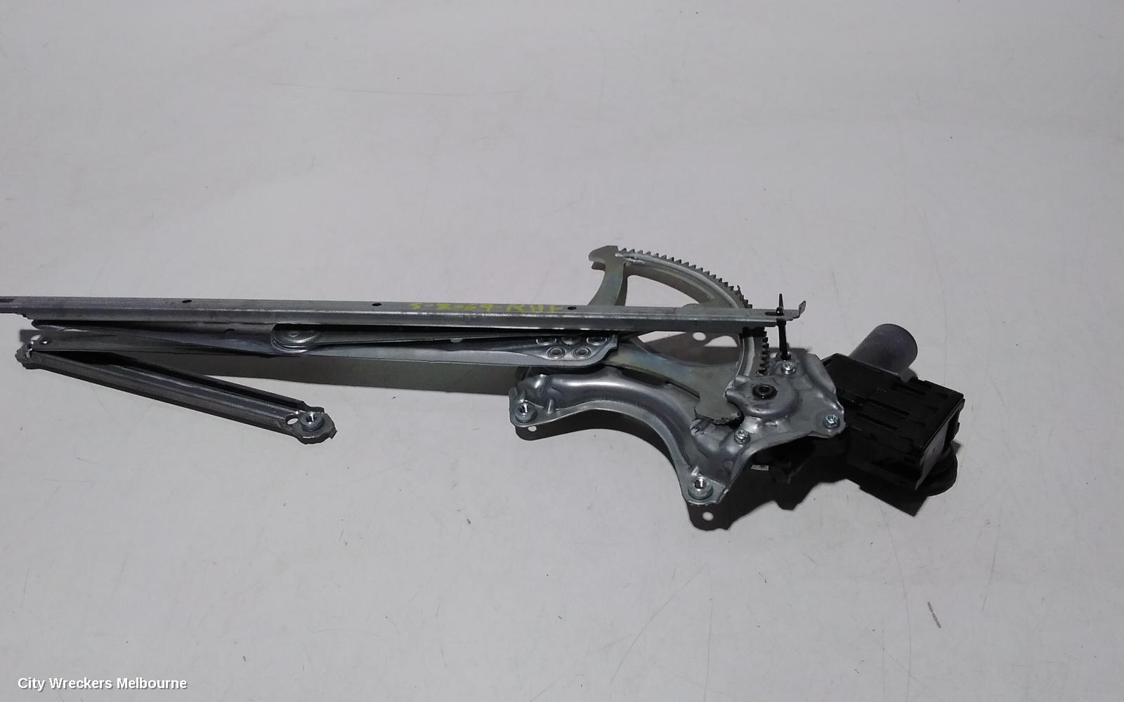 TOYOTA HIACE RIGHT FRONT WINDOW REG/MOTOR, DOOR REG ASSY (REG AND MOTOR), 300 SERIES, 04/2019 ONWARDS