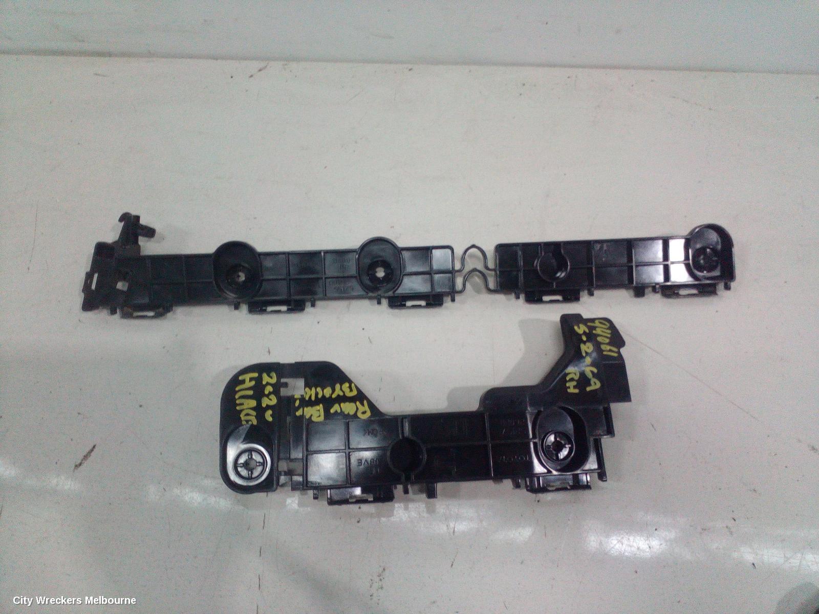 TOYOTA HIACE, 300 SERIES, 02/2019 ONWARDS, RHR BAR BRAKET: 94061