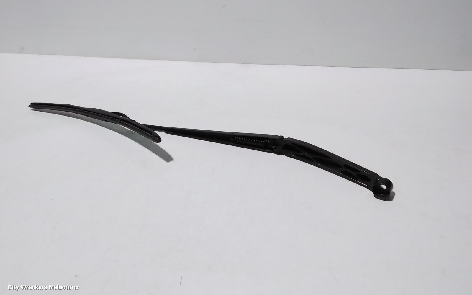 TOYOTA HIACE WIPER ARM, FRONT (LH SIDE), 300 SERIES, 04/2019 ONWARDS