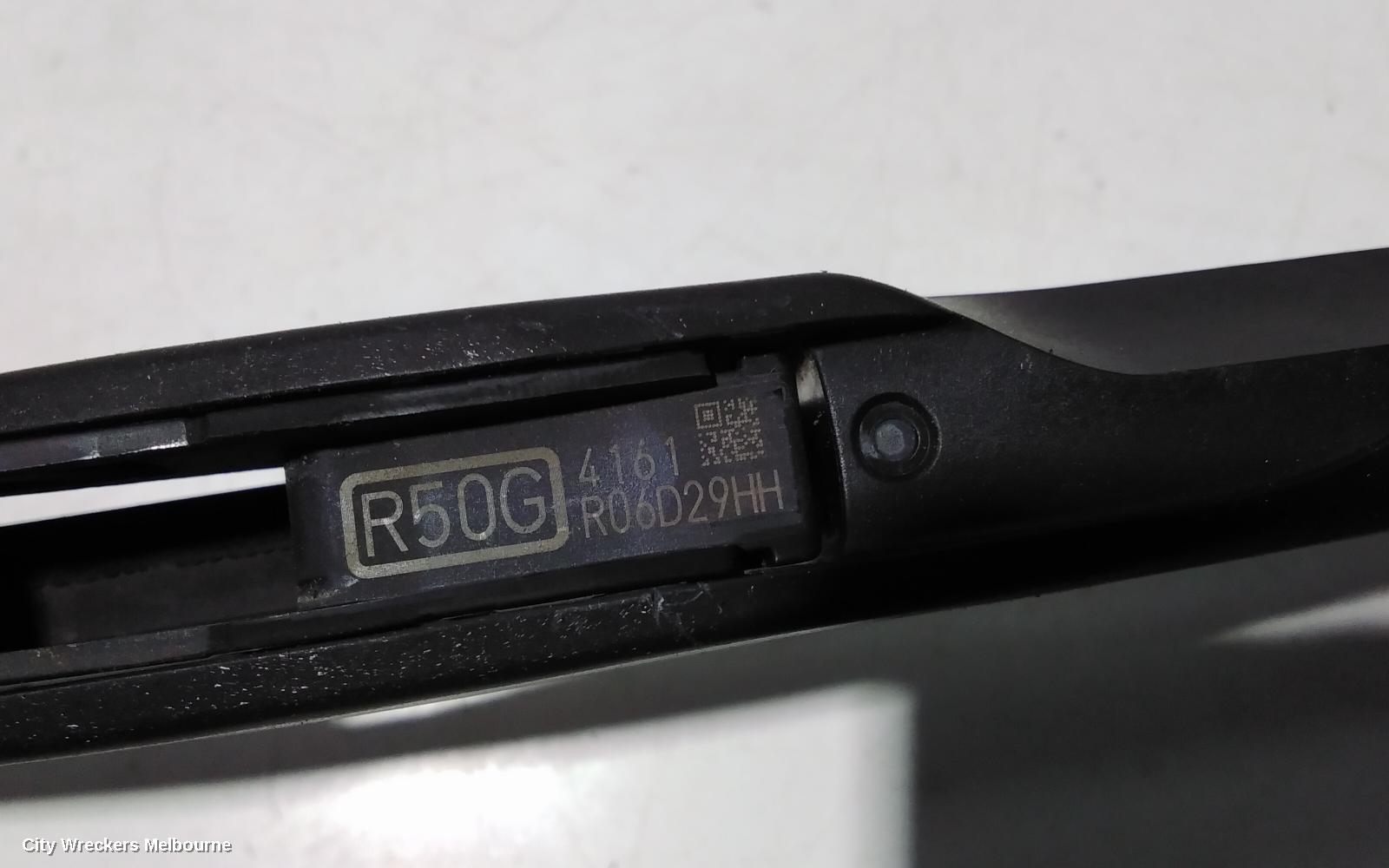 TOYOTA HIACE WIPER ARM, FRONT (LH SIDE), 300 SERIES, 04/2019 ONWARDS