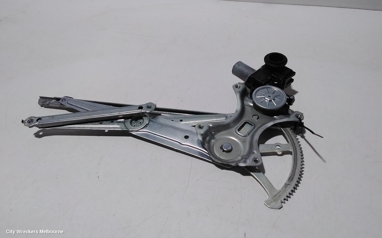 TOYOTA HIACE LEFT FRONT WINDOW REG/MOTOR, DOOR REG ASSY (REG AND MOTOR), 300 SERIES, 04/2019 ONWARDS