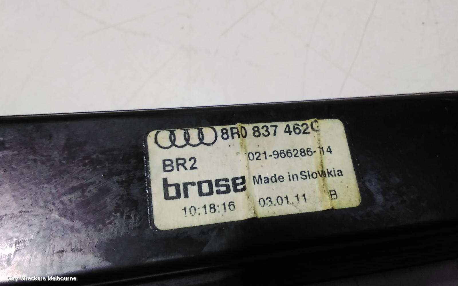 AUDI Q5 RIGHT FRONT WINDOW REG/MOTOR, 8R, 03/2009 - 01/2017