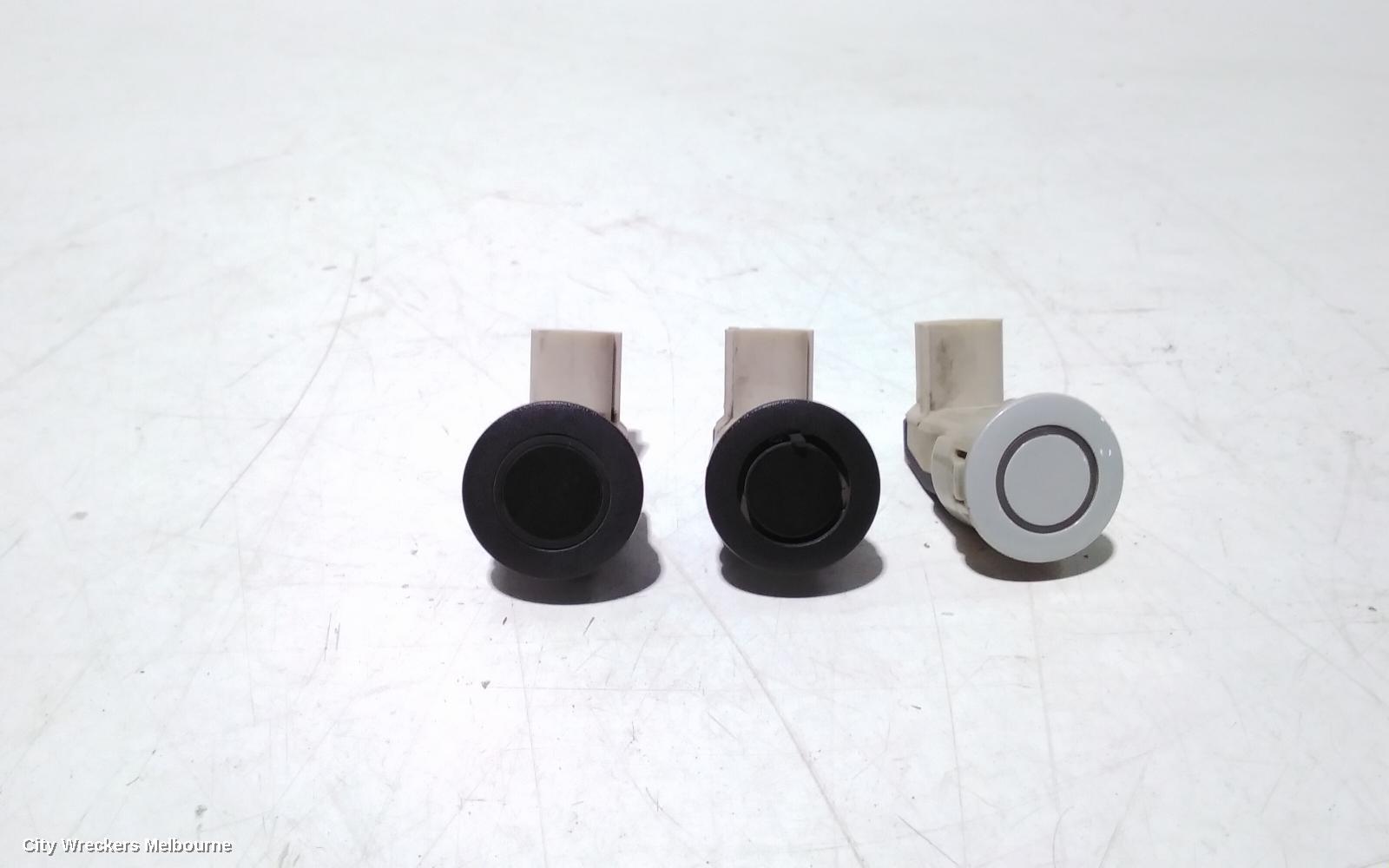 MAZDA CX3, DK, 03/2015 ONWARDS, REAR BAR CRASH SENSOR  3 PICES: 94103