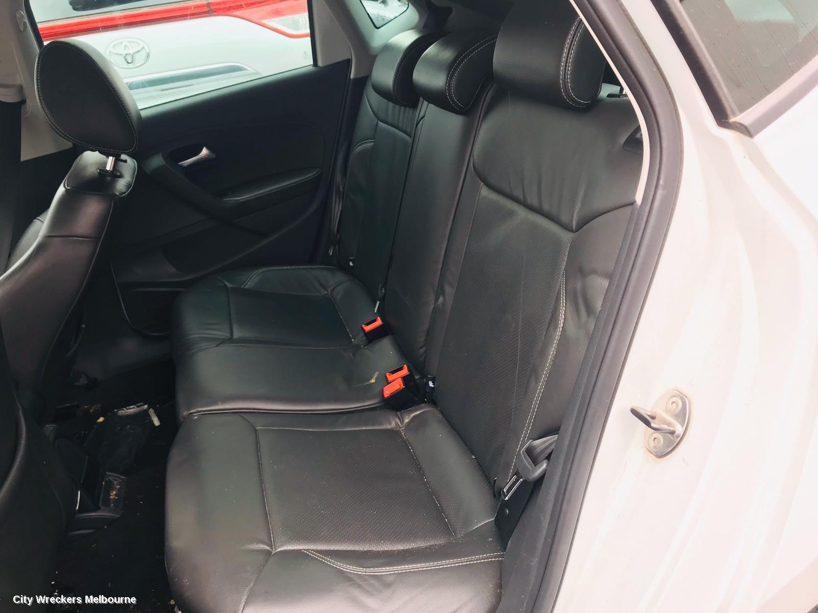 VOLKSWAGEN POLO LEFT FRONT DOOR WINDOW, 6R, 5DR HATCH, 05/2014 - 09/2017
