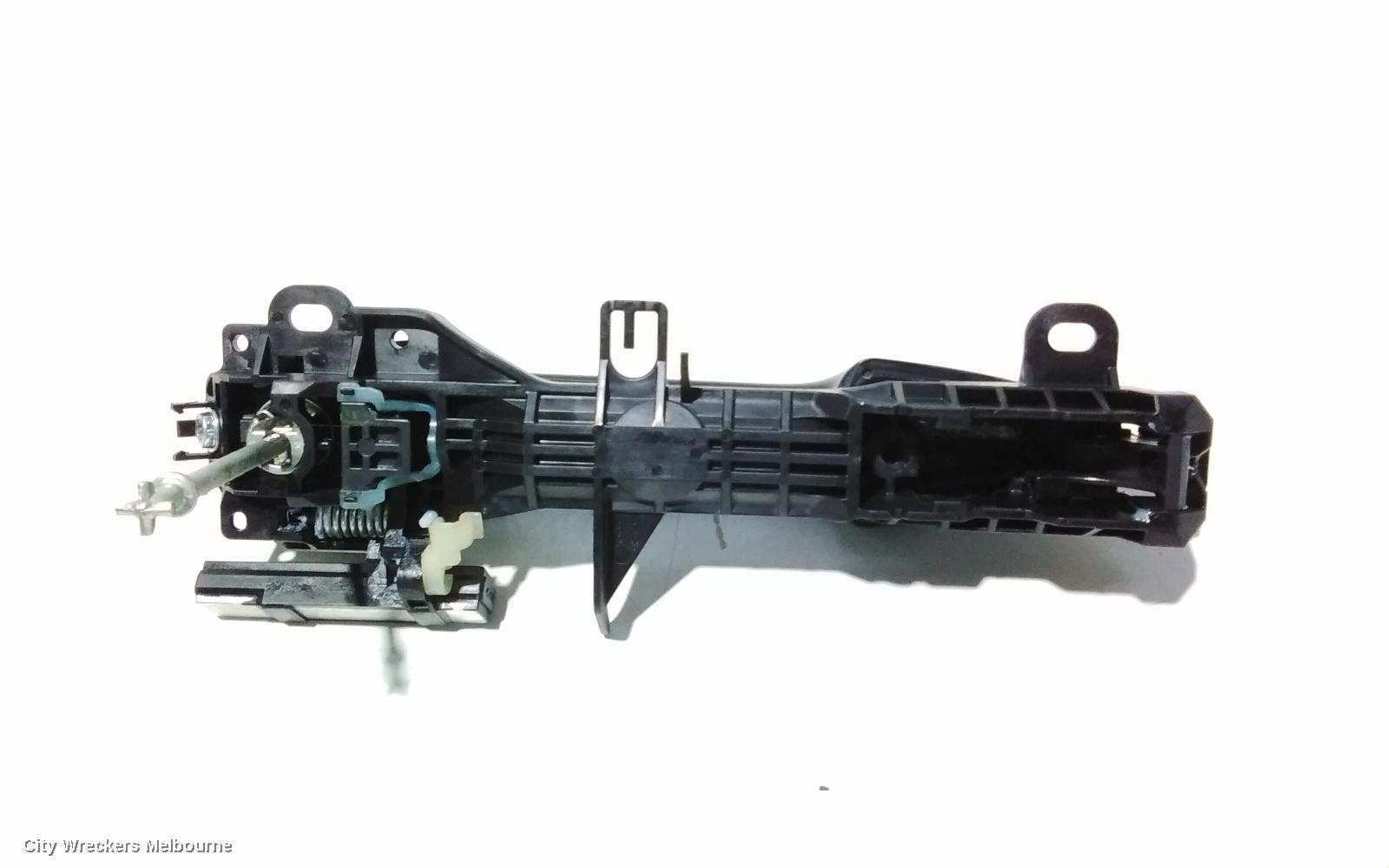 TOYOTA KLUGER DOOR HANDLE, OUTER, RH FRONT, NON KEYLESS ENTRY TYPE, GSU50/GSU55, 03/2014 - 02/2021