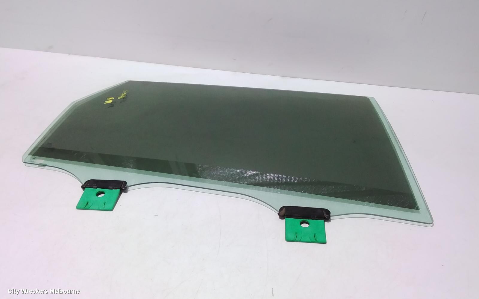 AUDI Q7 RIGHT REAR DOOR WINDOW, 4M, 07/2015 ONWARDS