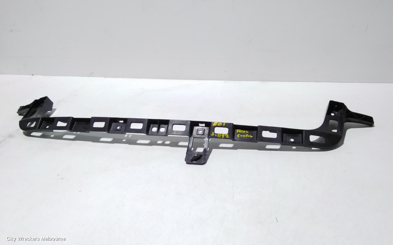 VOLKSWAGEN EOS, 1F 02/2007 - 04/2011, CENTER BAR BRAKET: 94145