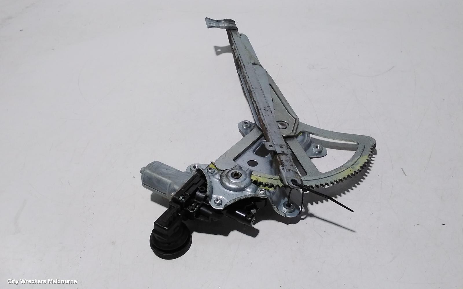 TOYOTA HIACE LEFT FRONT WINDOW REG/MOTOR, DOOR REG AND MOTOR ASSY, TRH/KDH, 03/2005 - 04/2019