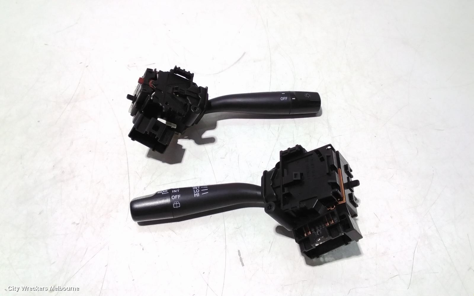 TOYOTA HIACE COMBINATION SWITCH, FLASHER SWITCH, TRH/KDH, 03/2005 - 01/2014