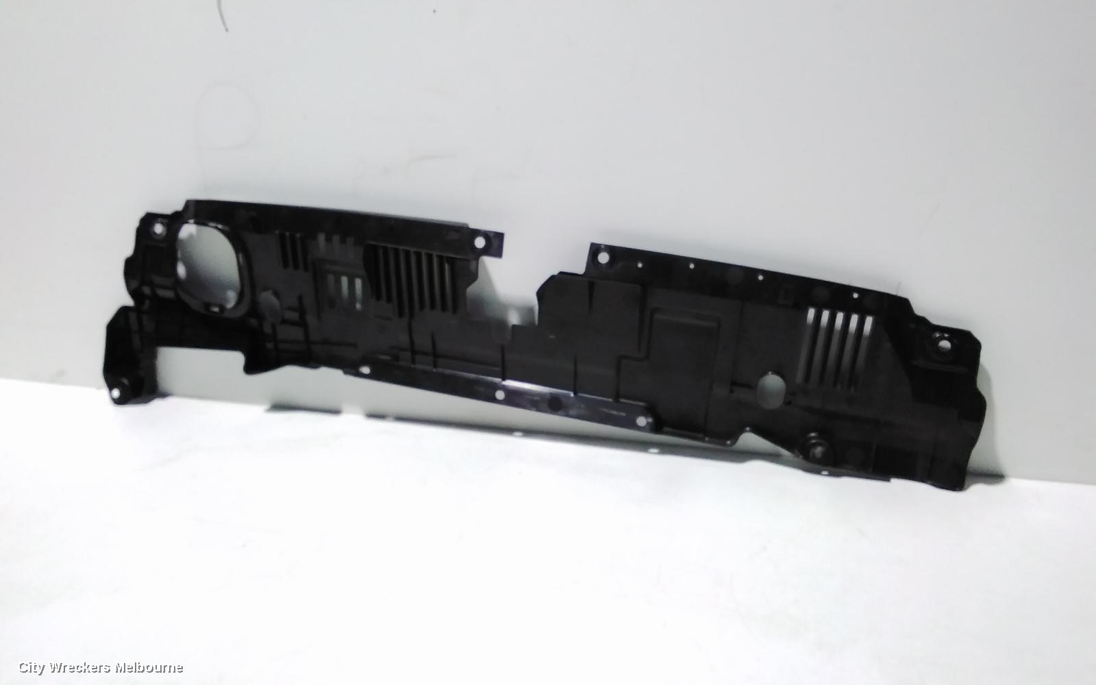TOYOTA HIACE, 300 SERIES, 02/2019 ONWARDS, TOP RADIATOR PLASTIC PANEL: 94190