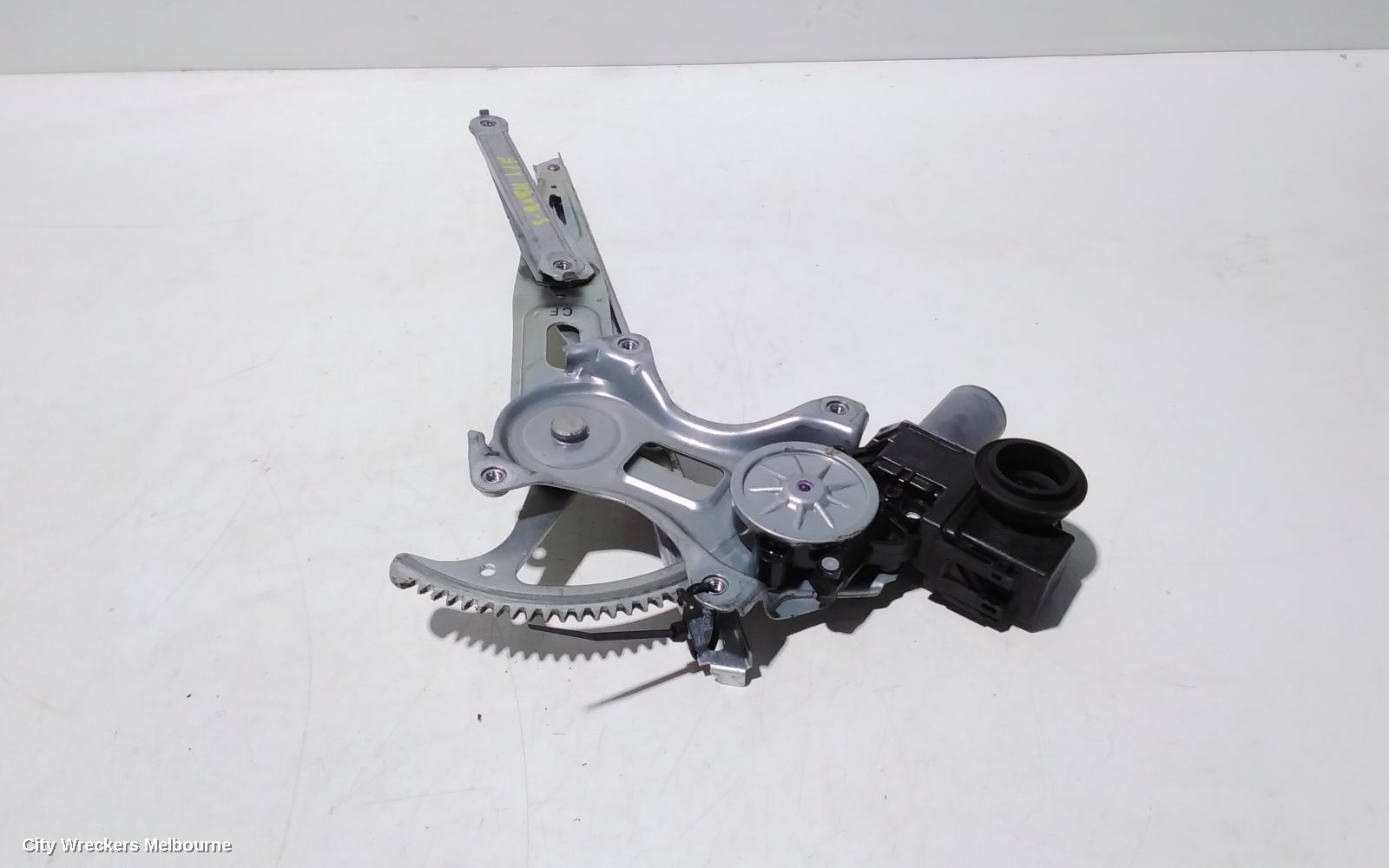 TOYOTA PRIUS LEFT FRONT WINDOW REG/MOTOR, ZVW40R, PRIUS V, 05/2012 - 03/2021