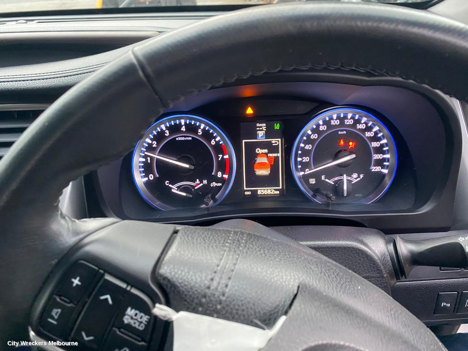 TOYOTA KLUGER ROOF RAIL