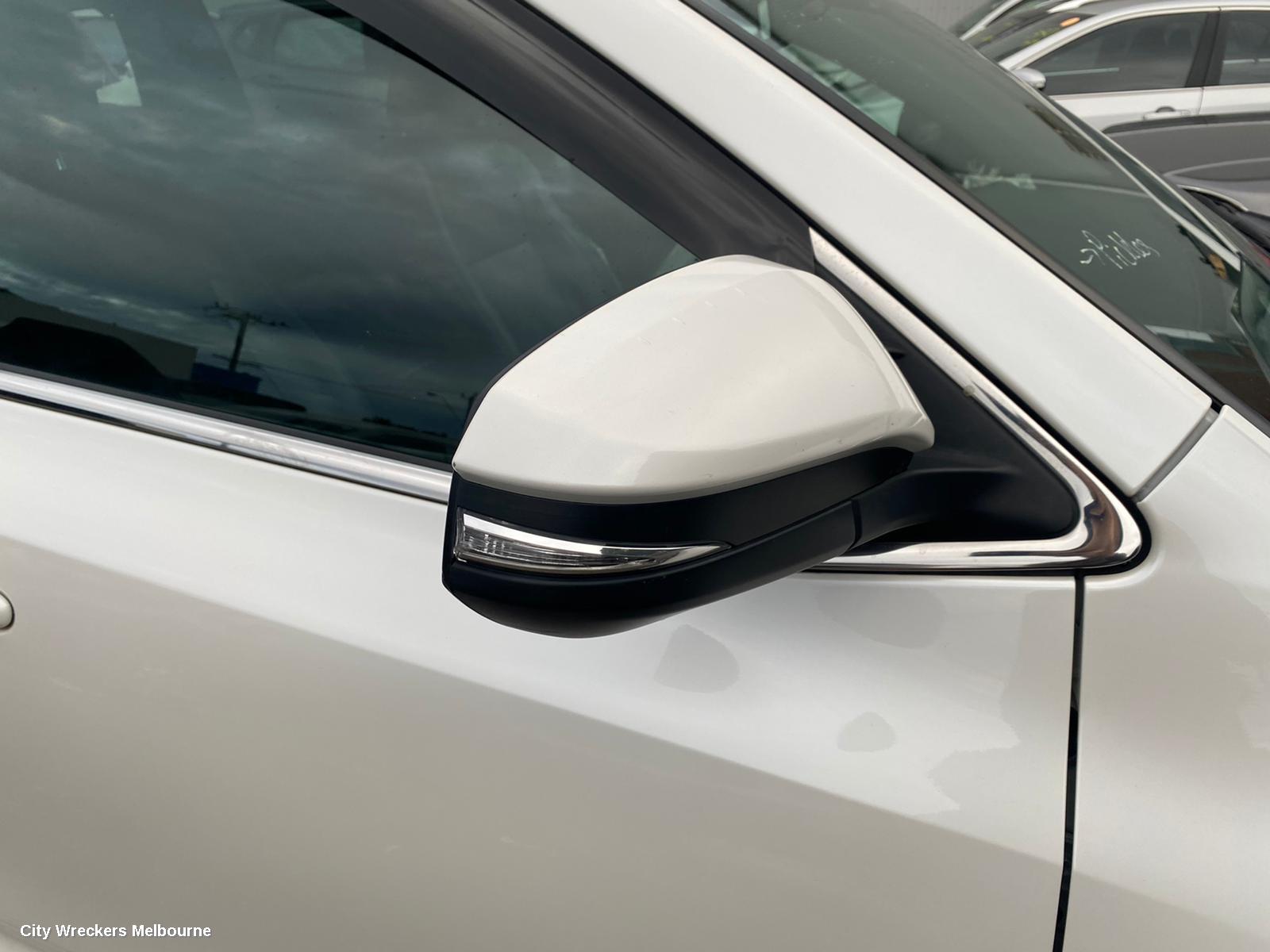 TOYOTA KLUGER ROOF RAIL