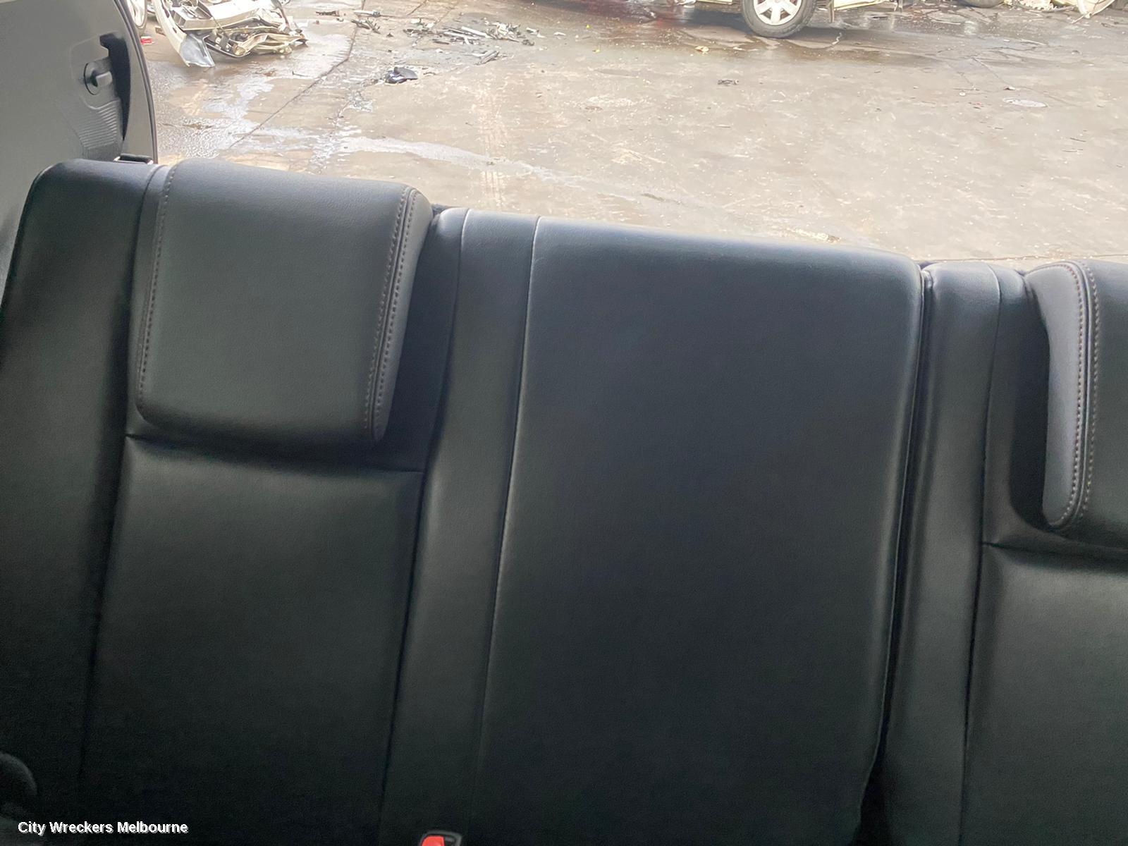 TOYOTA KLUGER ROOF RAIL
