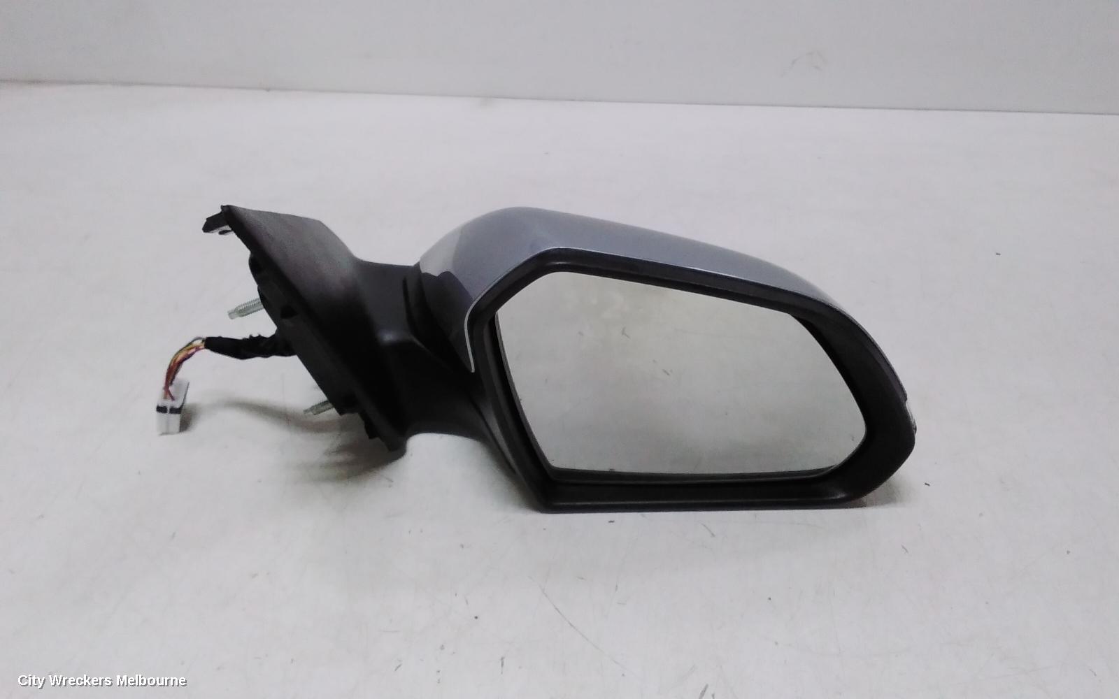 HYUNDAI SONATA RIGHT DOOR MIRROR, LF, COLOUR CODED, POWER FOLDING, NON HEATED & NON PUDDLE LAMP TYPE, 10/2014 - 07/2017