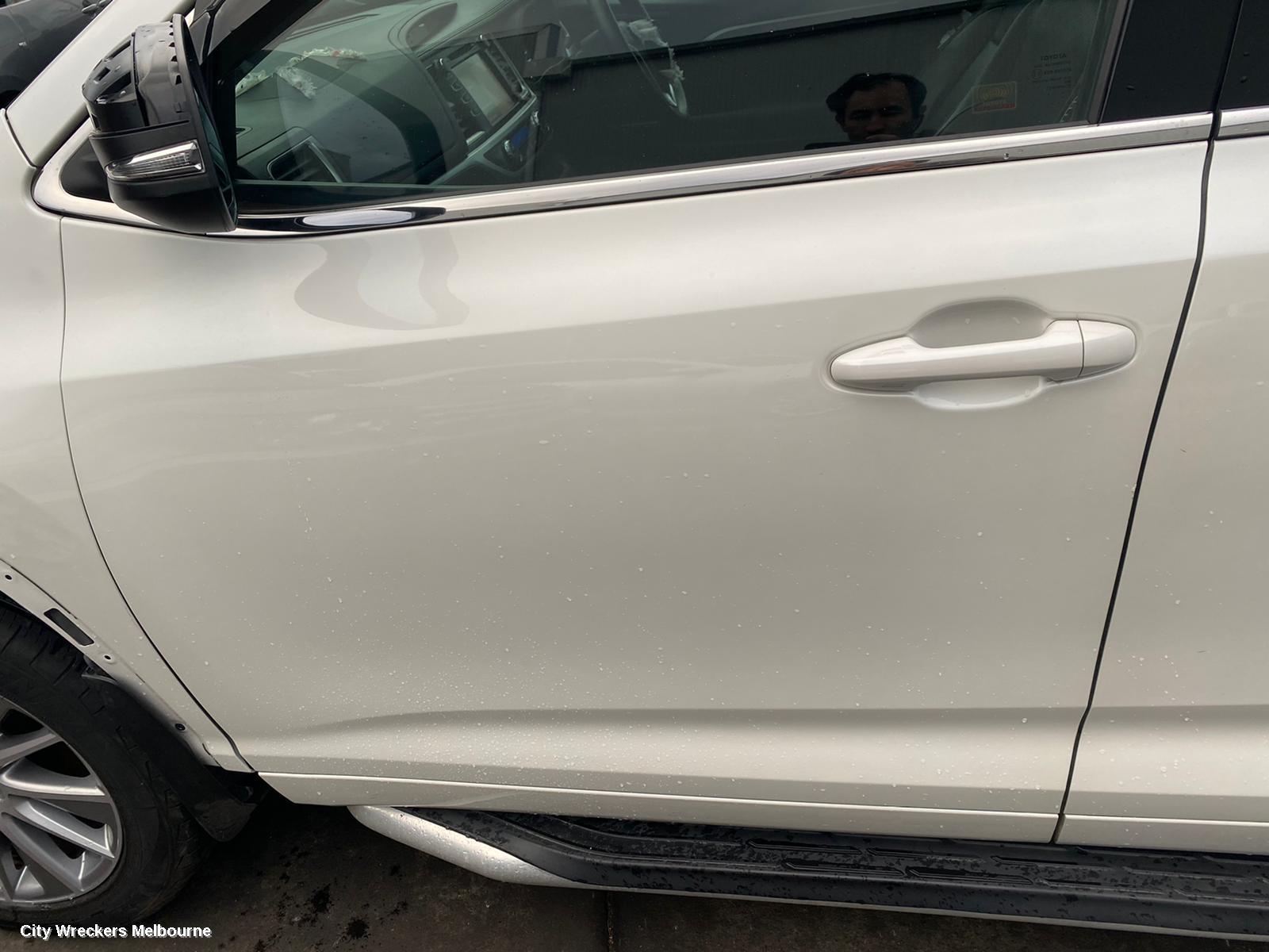 TOYOTA KLUGER ROOF RAIL