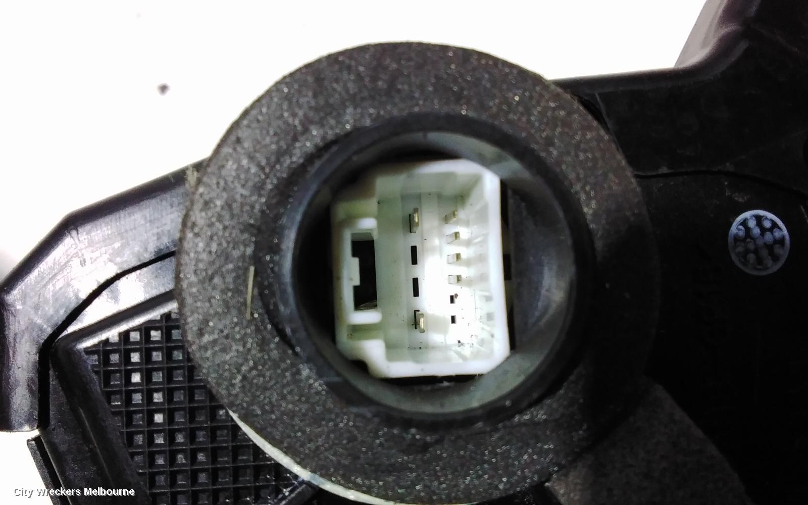 LEXUS ES300 (92-05) DOOR/BOOT/GATE LOCK, MCV30, RIGHT FRONT DOOR LOCK, 10/2001 - 12/2005