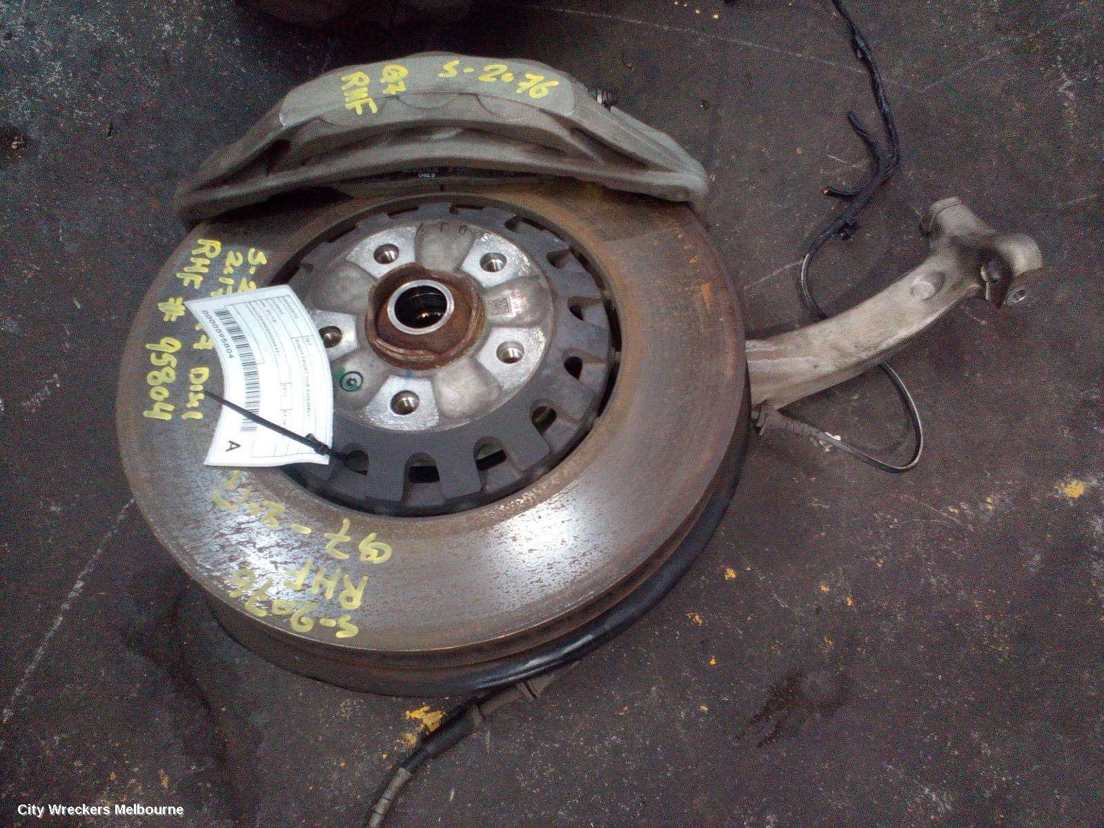 AUDI Q7 RIGHT FRONT HUB ASSEMBLY, 4M, 07/2015 ONWARDS