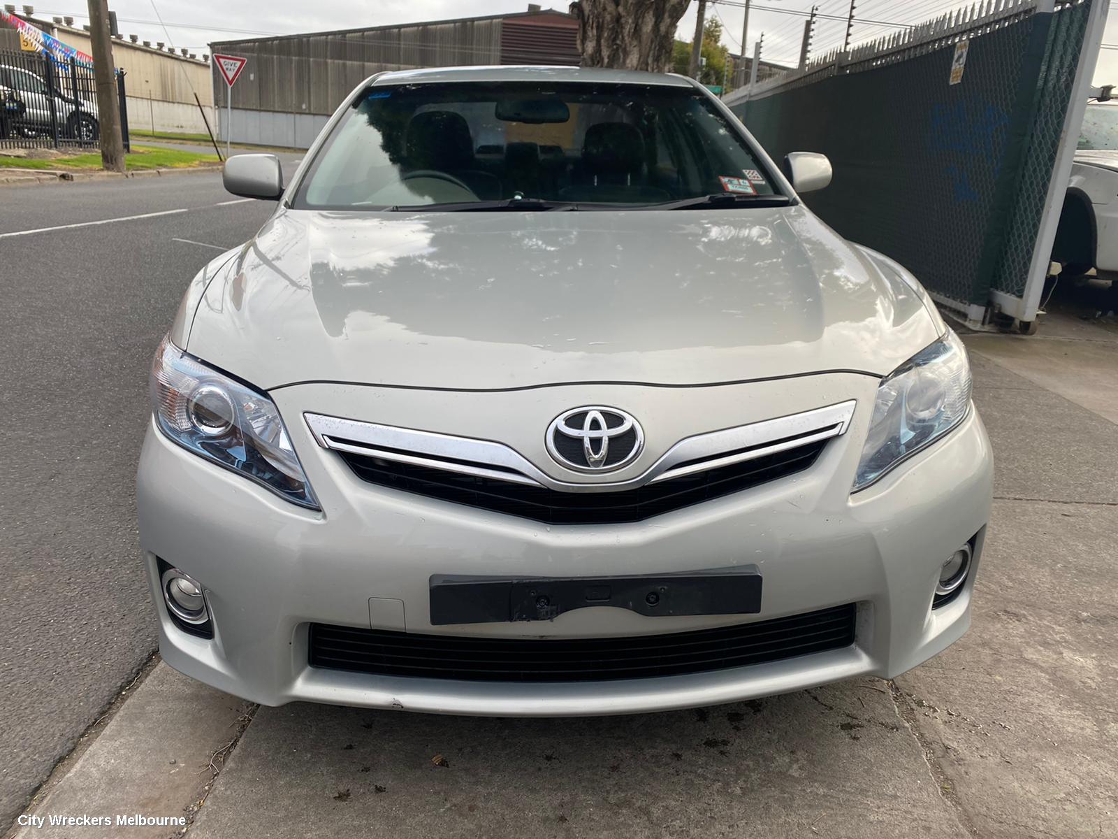 TOYOTA CAMRY REAR GARNISH, BOOTLID LAMP (RH SIDE), HYBRID, LED TYPE, AHV40, 12/2009 - 11/2011