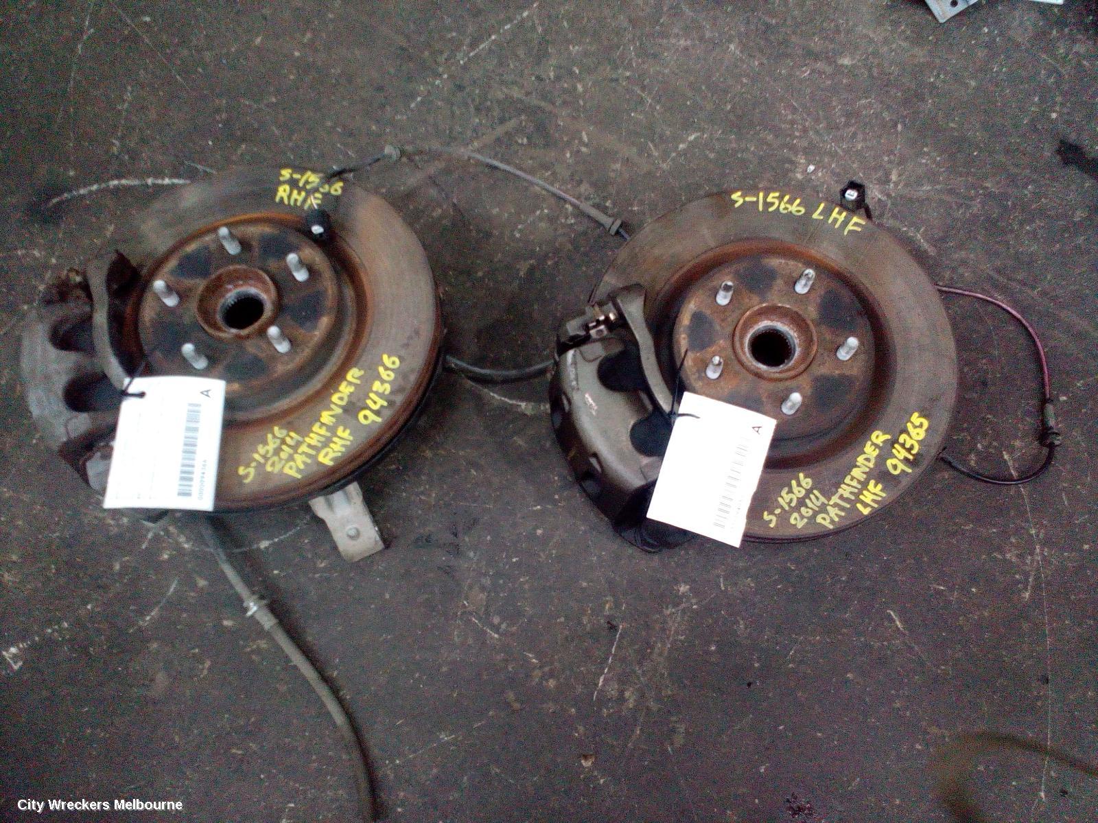 NISSAN PATHFINDER RIGHT FRONT HUB ASSEMBLY, R52, 06/2013 - 04/2021