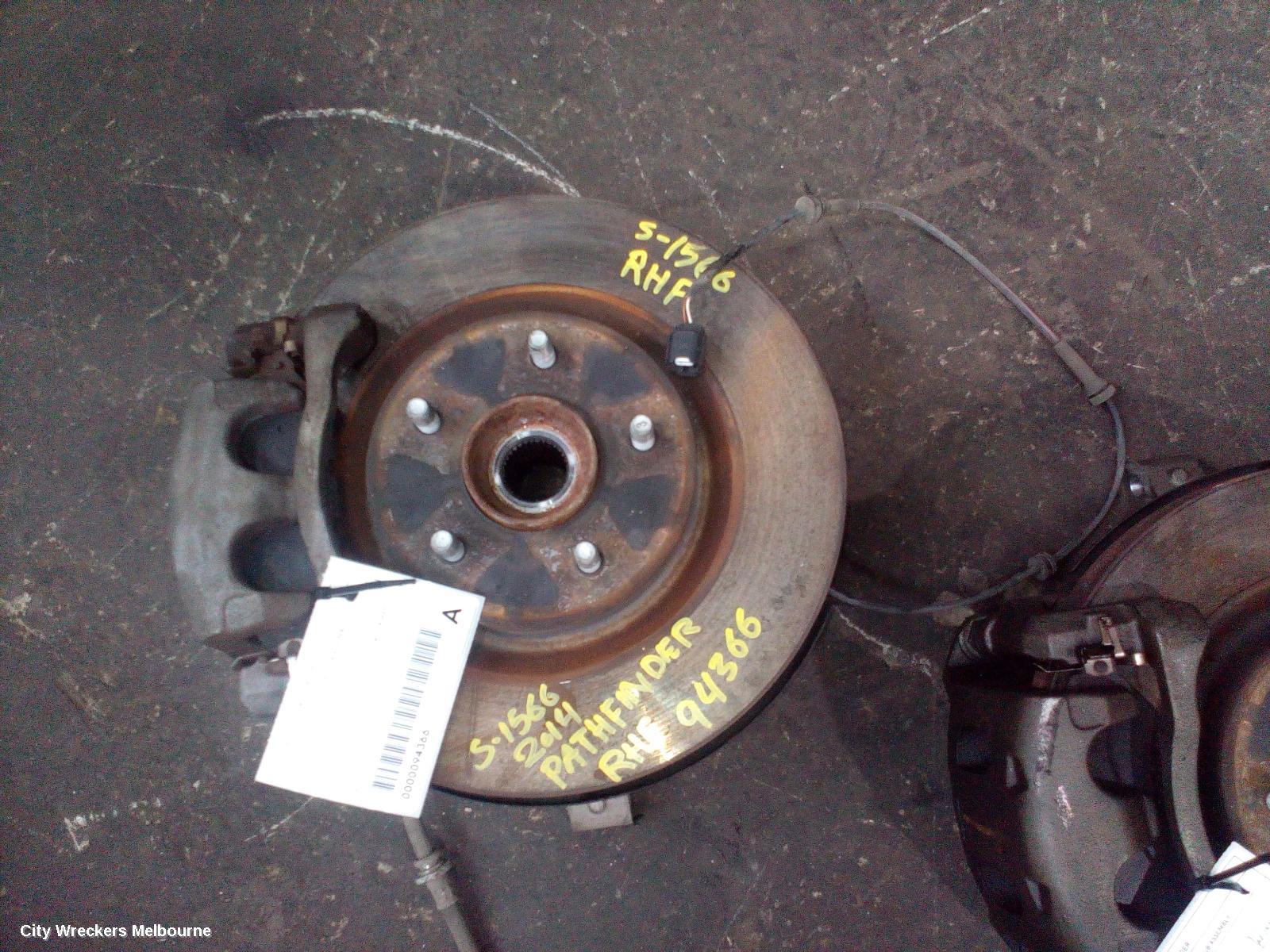 NISSAN PATHFINDER RIGHT FRONT HUB ASSEMBLY, R52, 06/2013 - 04/2021