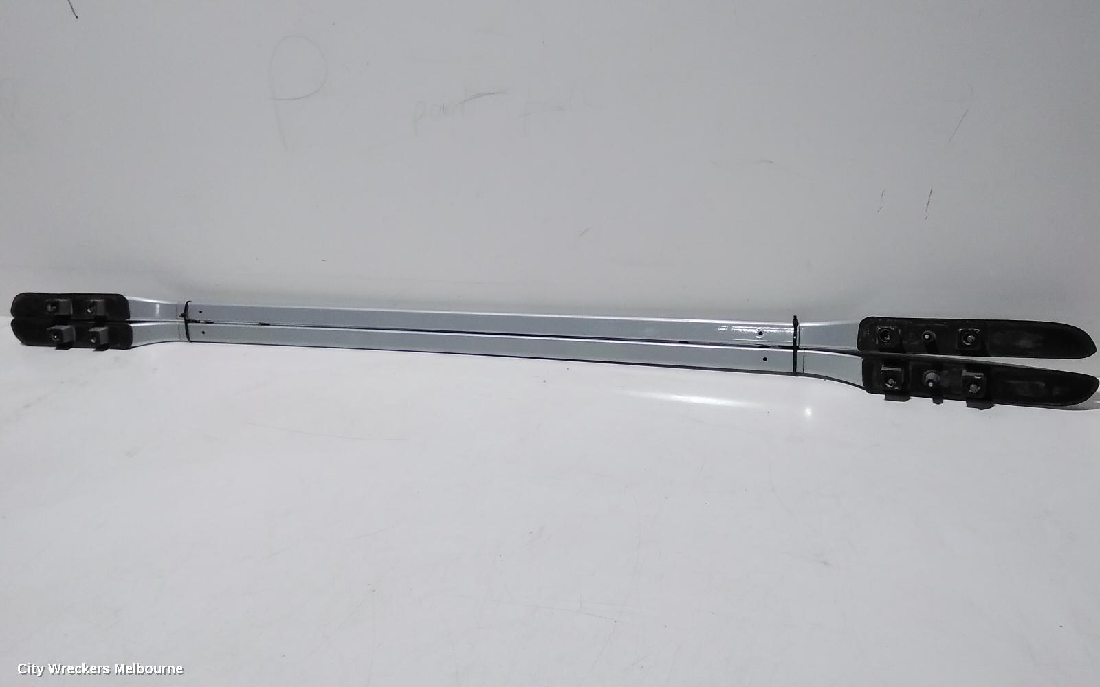 NISSAN PATHFINDER ROOF RAIL