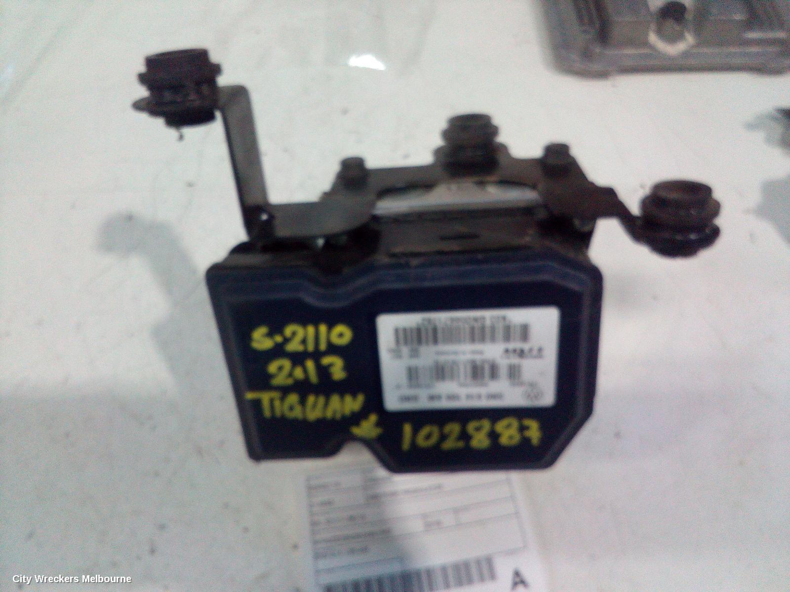 VOLKSWAGEN TIGUAN ABS PUMP/MODULATOR, 5N, 07/2011 - 08/2016