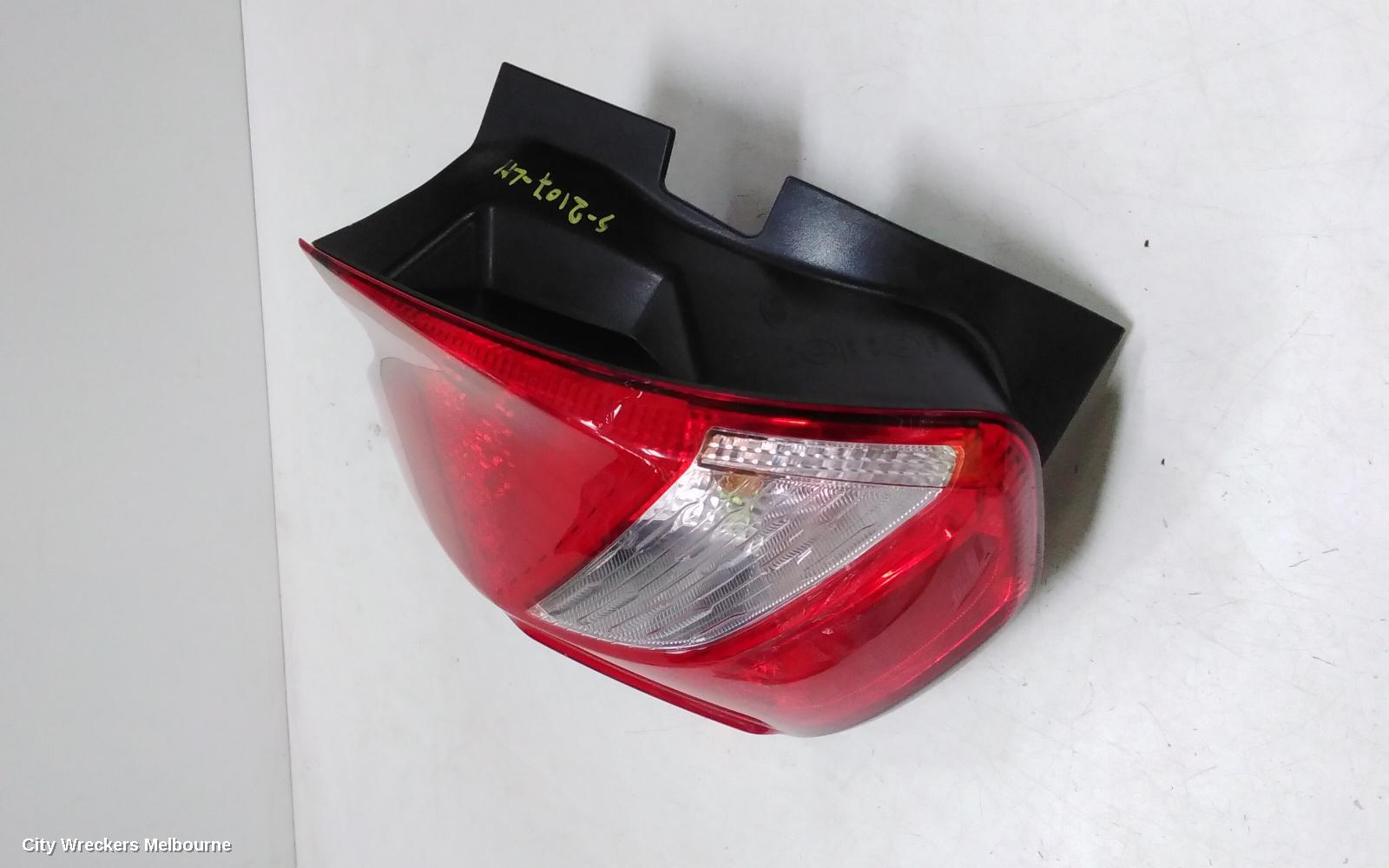 FORD FOCUS LEFT TAILLIGHT, LW, HATCH, STANDARD TYPE, 05/2011 - 08/2015
