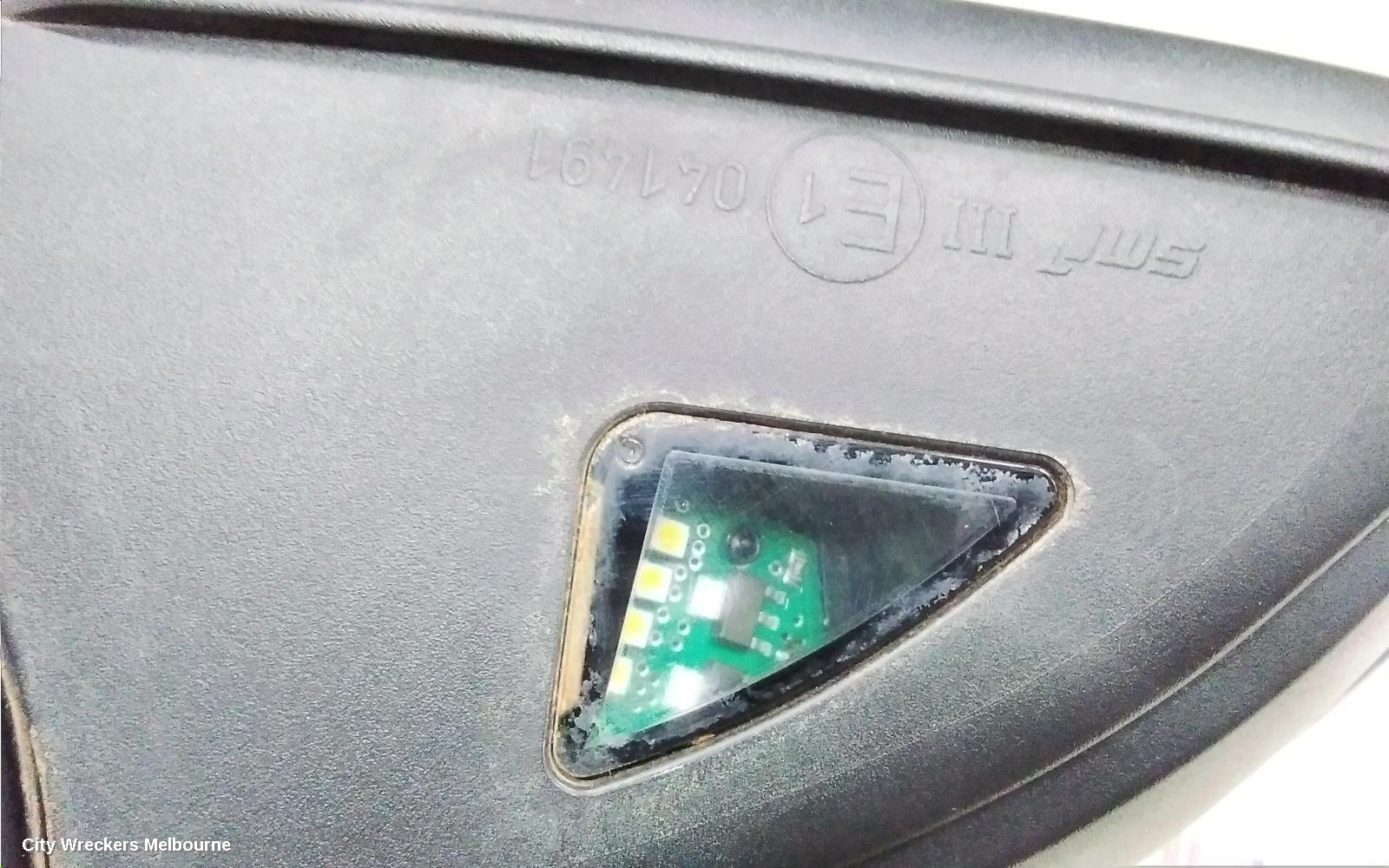 VOLKSWAGEN T-ROC RIGHT DOOR MIRROR, A1, POWER FOLD & HEATED TYPE, W/ BLIND SPOT TYPE, COLOUR CODED, 03/2020 - 07/2022