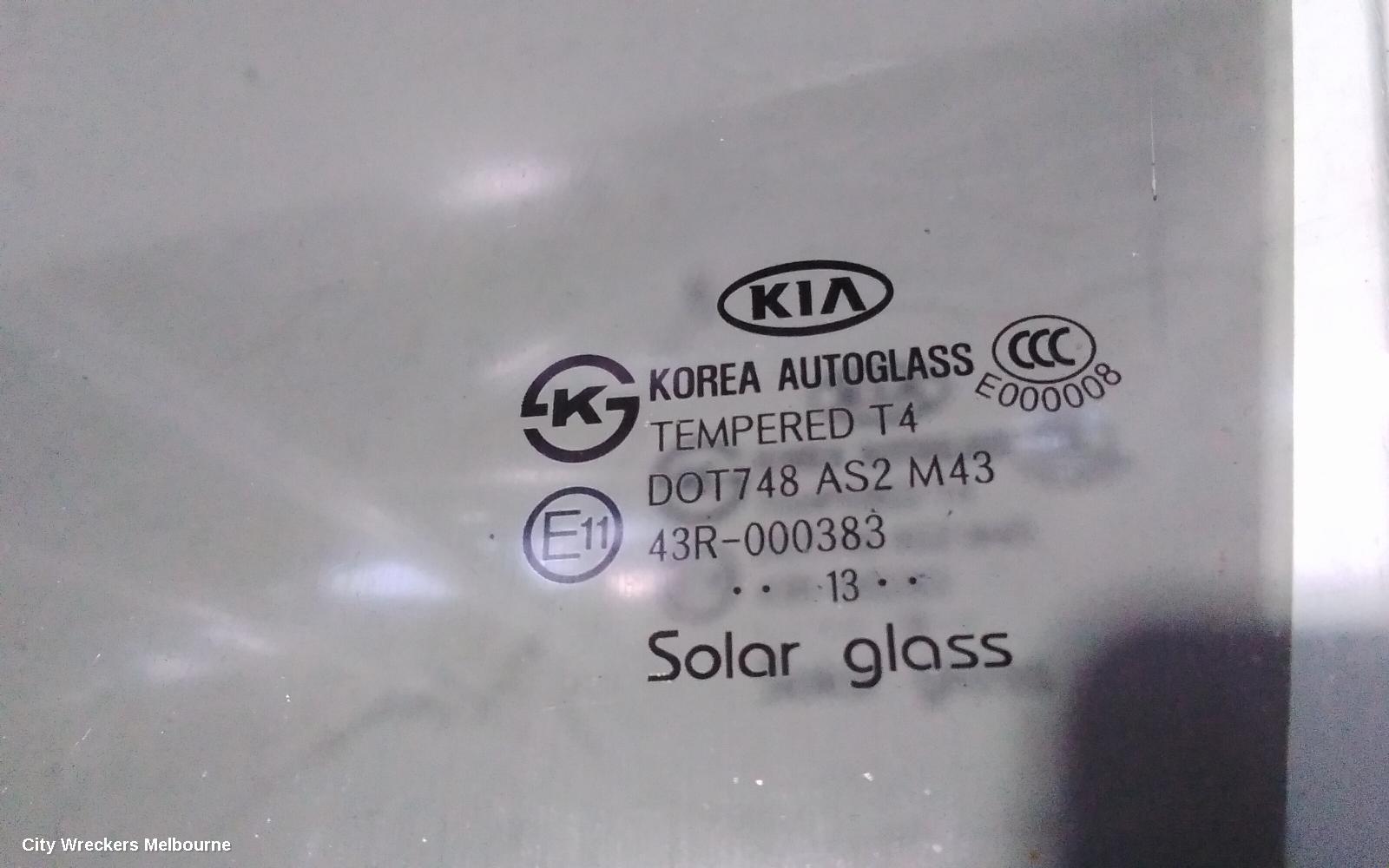 KIA SORENTO LEFT FRONT DOOR WINDOW, XM, 10/2012 - 12/2014
