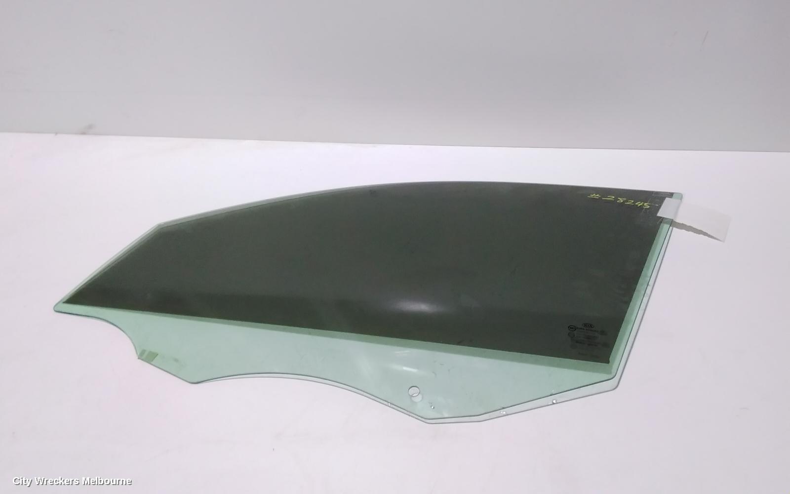 KIA SORENTO LEFT FRONT DOOR WINDOW, XM, 10/2012 - 12/2014