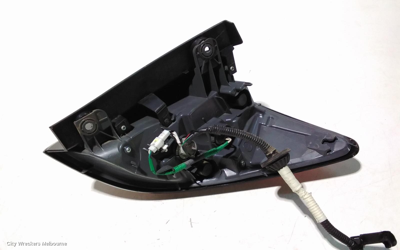 HONDA HRV LEFT TAILLIGHT, RU5, VTI, LED, NON OPTICAL GUIDE TYPE, 12/2014 - 06/2018