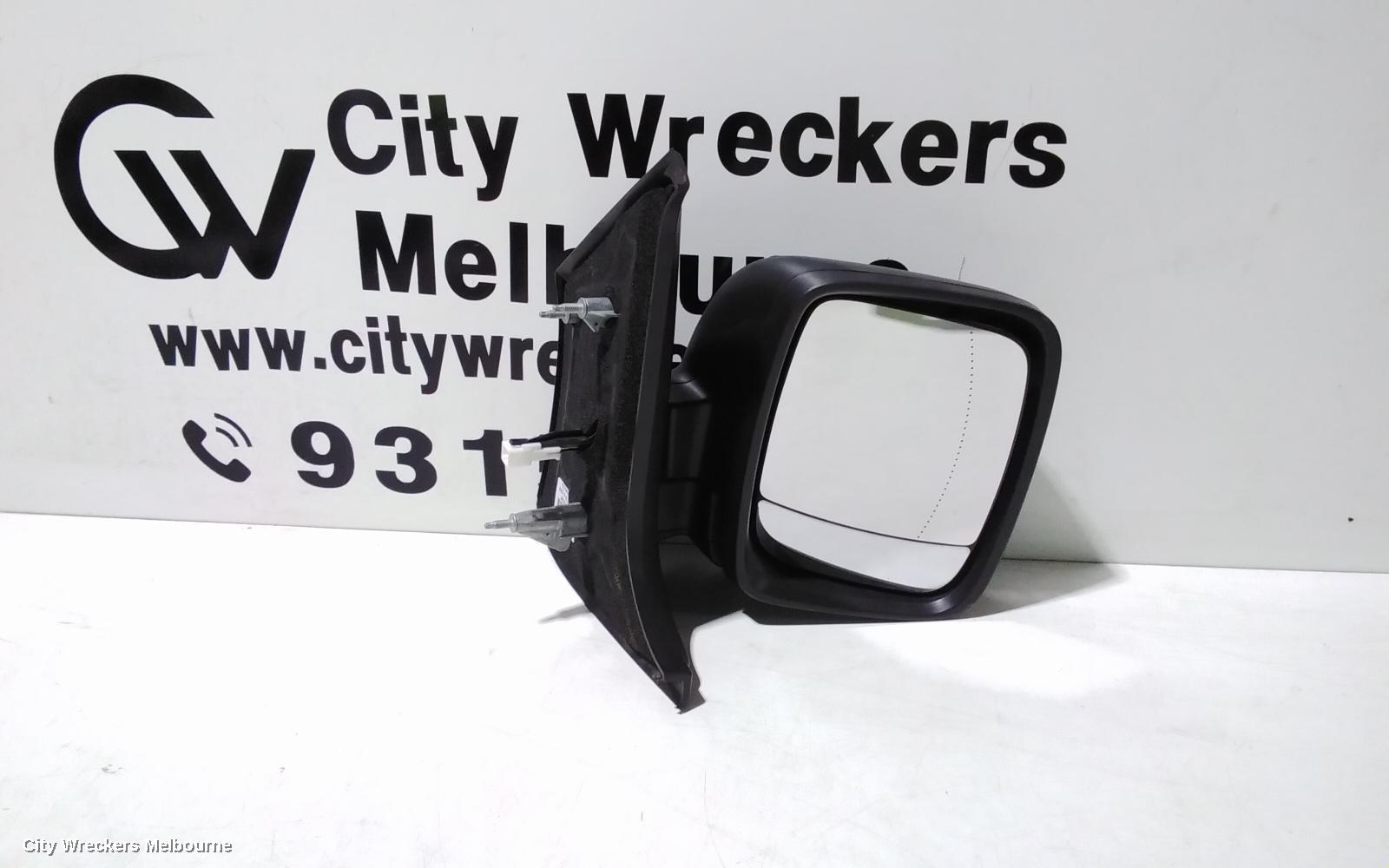 MITSUBISHI EXPRESS RIGHT DOOR MIRROR, SN, BLACK TYPE, 03/2020 ONWARDS