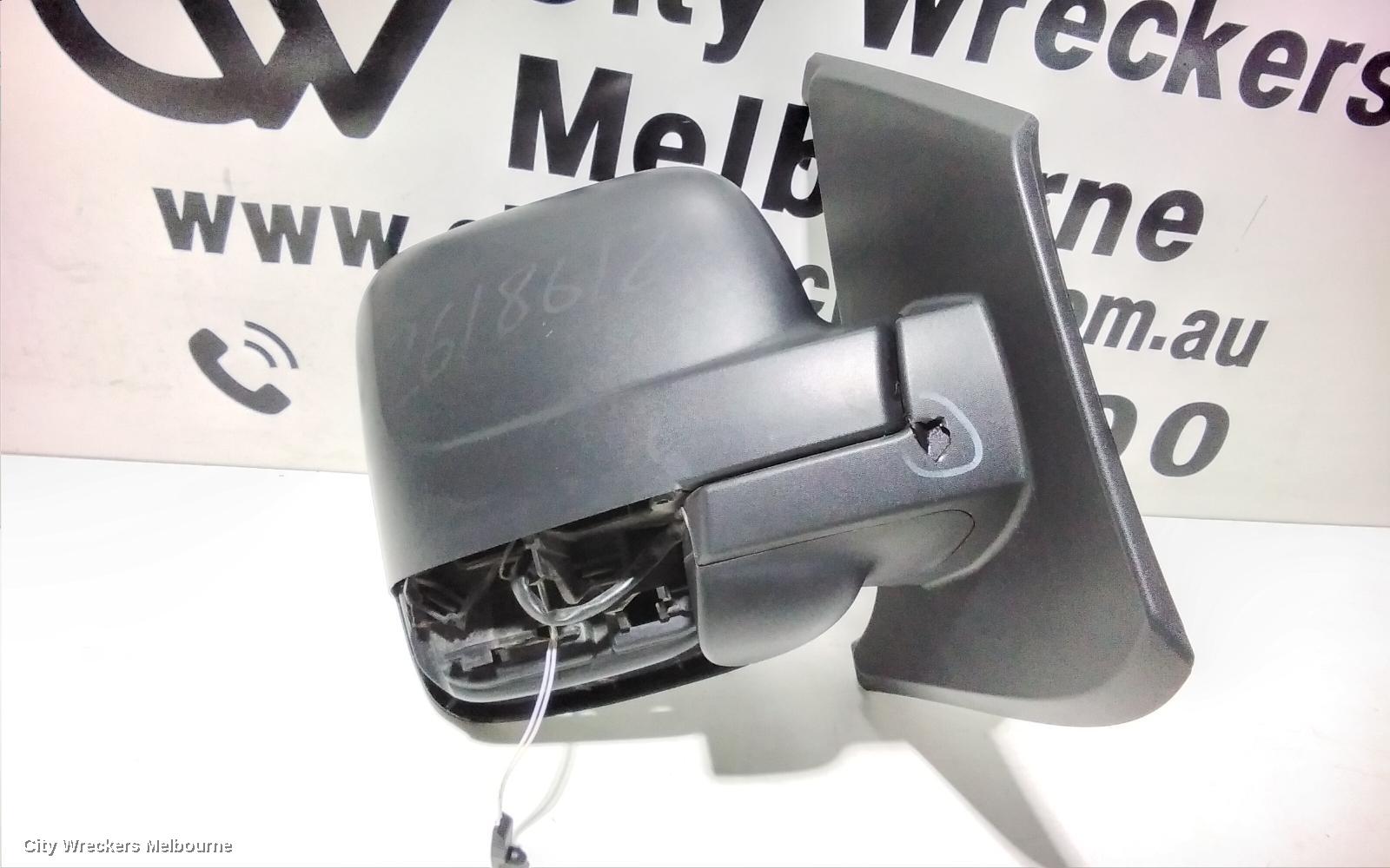 MITSUBISHI EXPRESS RIGHT DOOR MIRROR, SN, BLACK TYPE, 03/2020 ONWARDS