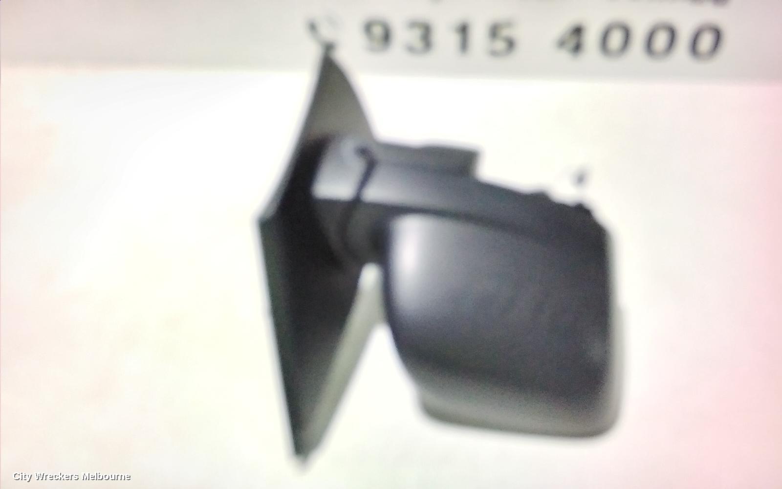 MITSUBISHI EXPRESS RIGHT DOOR MIRROR, SN, BLACK TYPE, 03/2020 ONWARDS