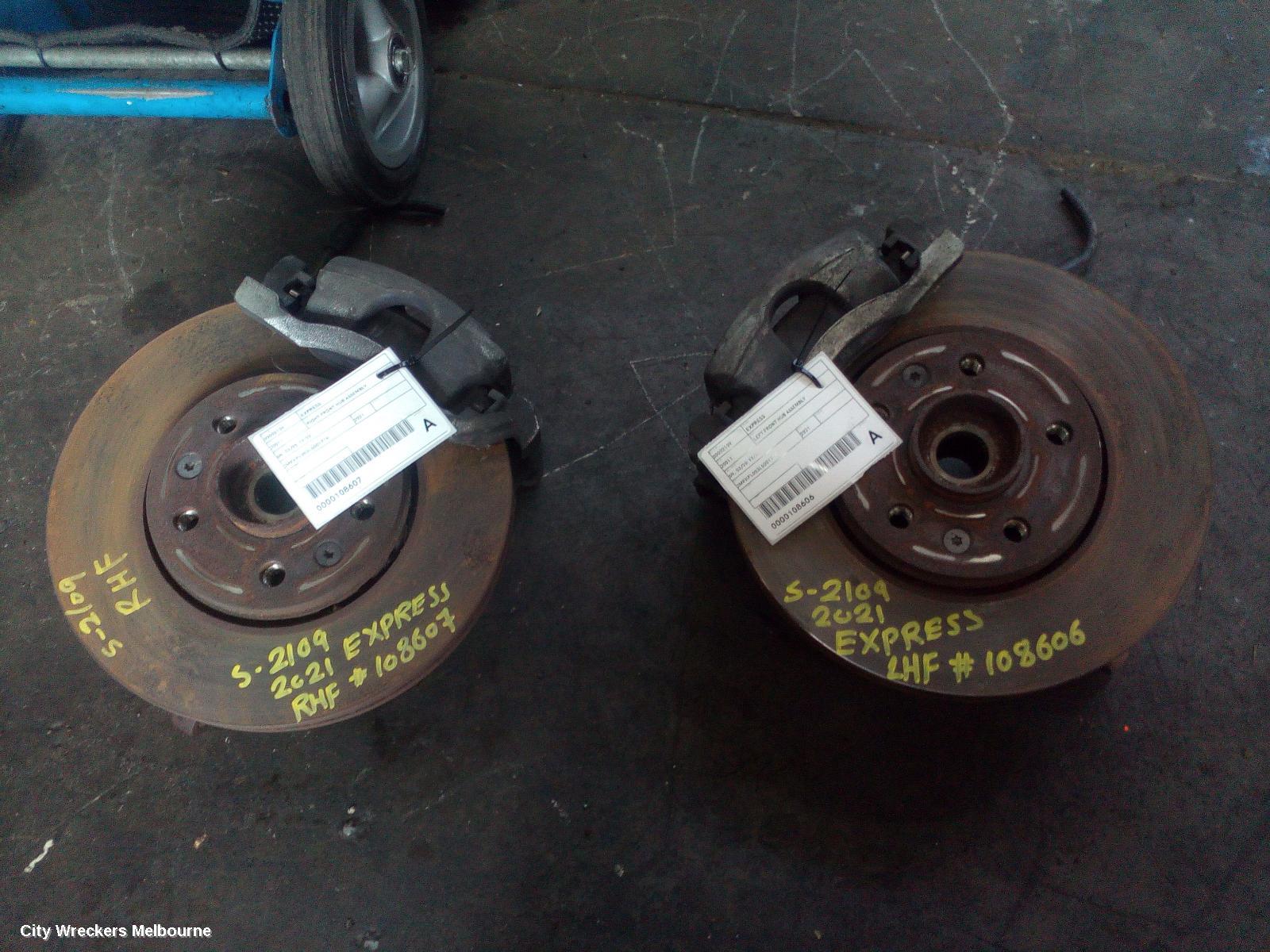 MITSUBISHI EXPRESS RIGHT FRONT HUB ASSEMBLY, SN, 03/2020 - 12/2022