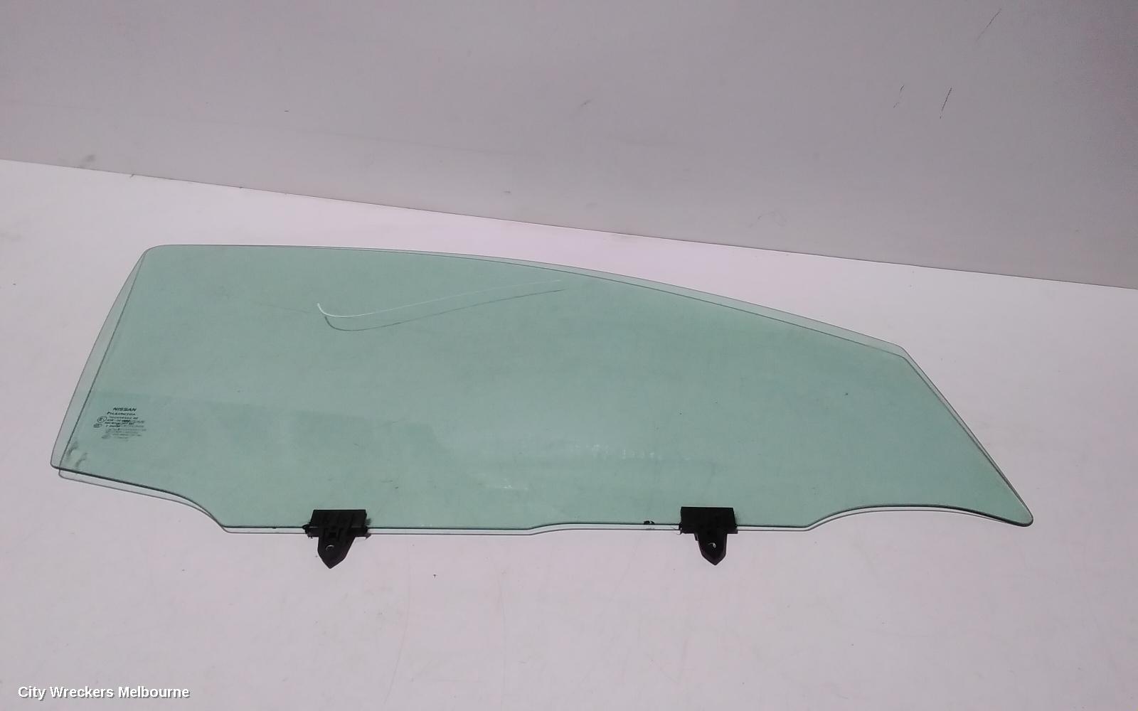 NISSAN DUALIS RIGHT FRONT DOOR WINDOW, J10, 5 SEATER TYPE, 10/2007 - 05/2014