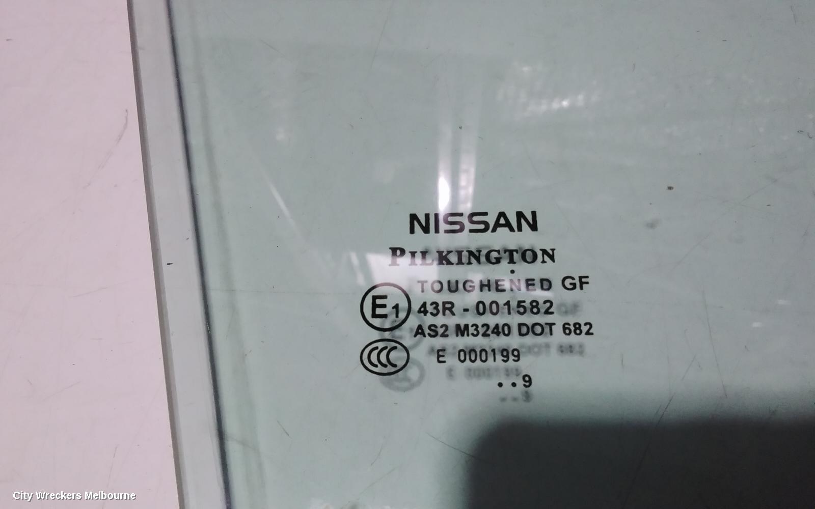 NISSAN DUALIS RIGHT FRONT DOOR WINDOW, J10, 5 SEATER TYPE, 10/2007 - 05/2014