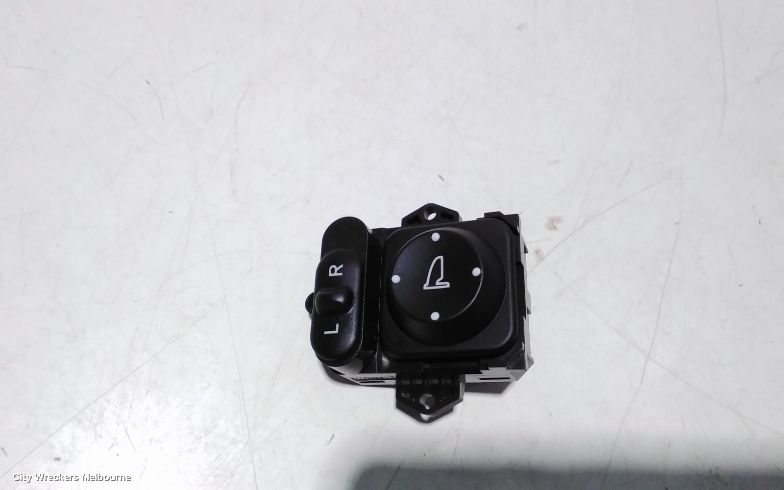 HONDA HRV, RU, 12/2014 - 10/2021, MIRROR SWTCH: 94543