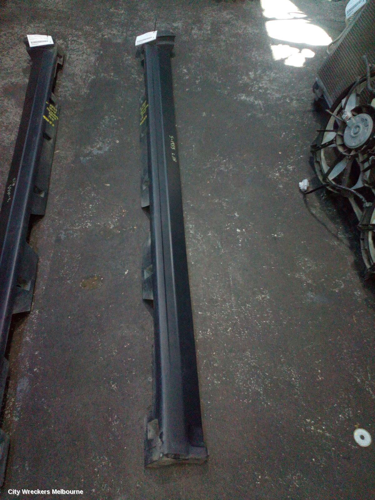 LAND ROVER DISCOVERY SPORT SIDE STEP/SKIRT, L550, 01/2015 ONWARDS