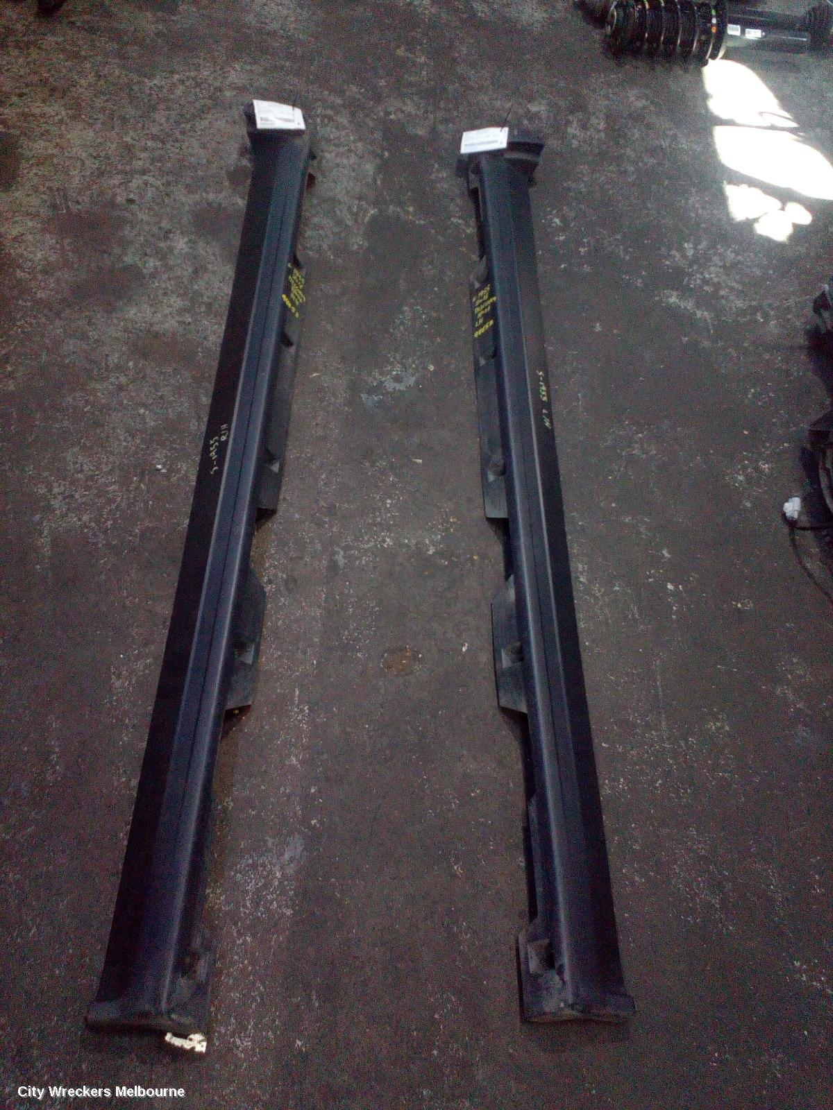 LAND ROVER DISCOVERY SPORT SIDE STEP/SKIRT, L550, 01/2015 ONWARDS