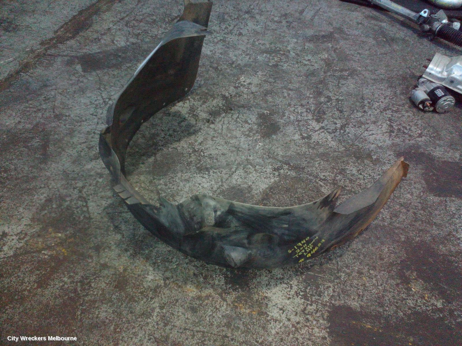 FORD TERRITORY LEFT GUARD LINER, SZ MKI-MKII, 04/2011 - 12/2016