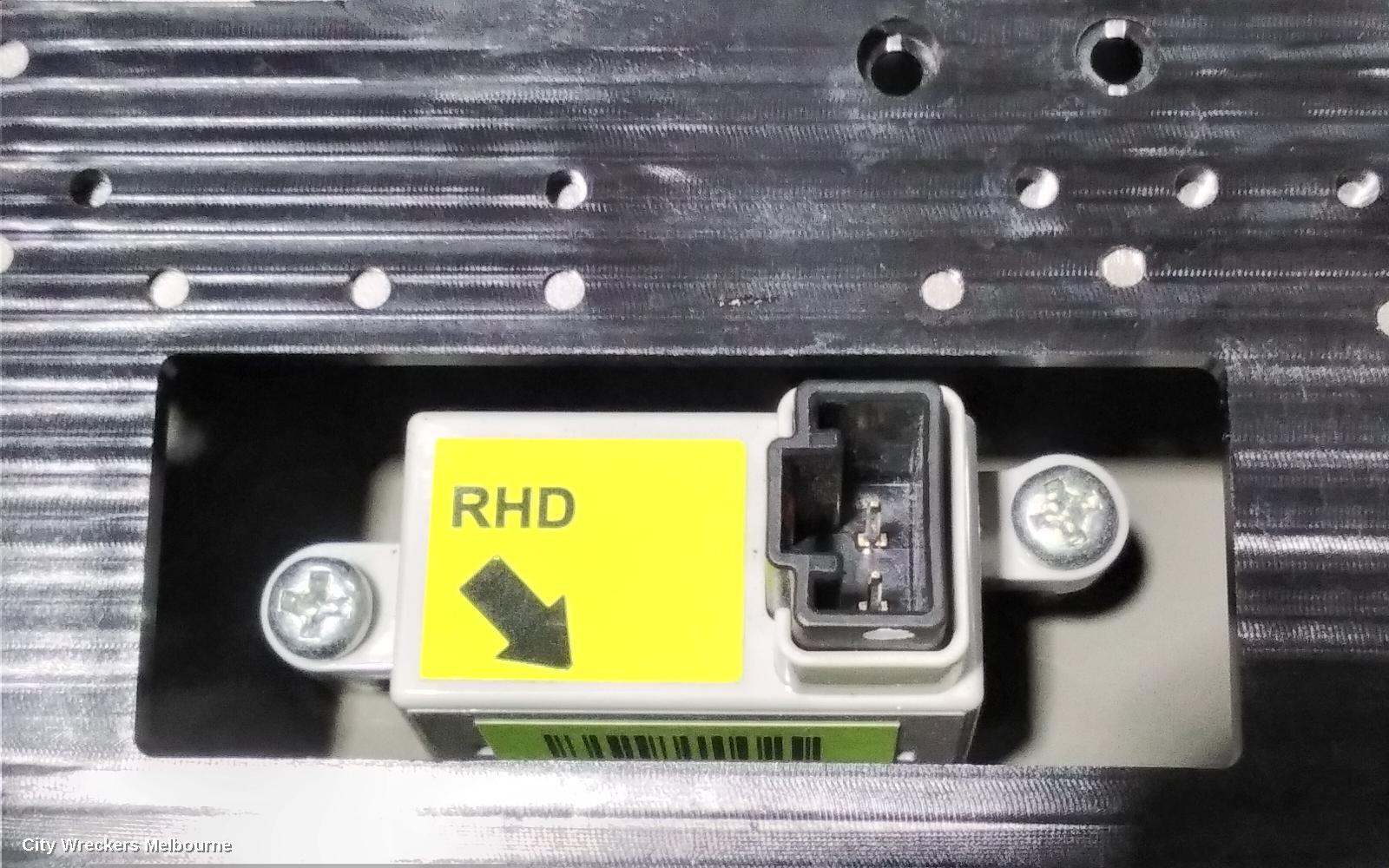 KIA CARNIVAL/GRAND CARNIVAL COURTESY LIGHT, YP, NON POWER TAILGATE & POWER SLIDE DOOR SWITCHES TYPE, 02/2015 - 10/2020